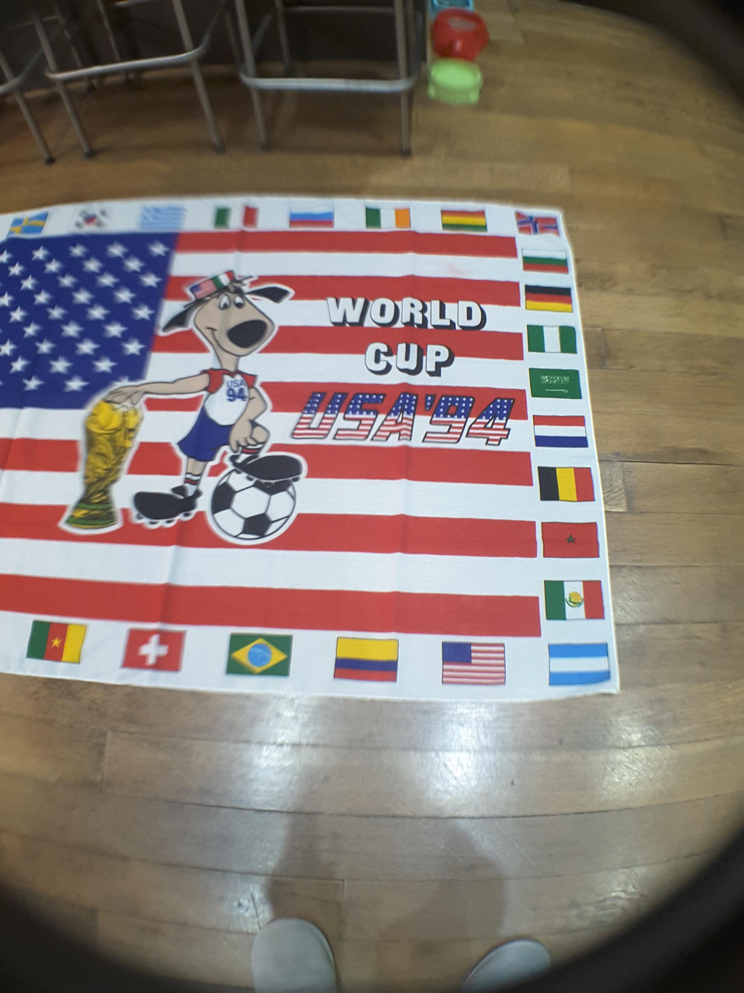 FIFA WORLD CUP USA 94 COCA COLA VINTAGE FLAG - Image 2 of 4