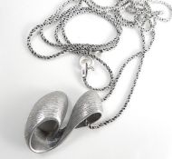 Silver pendant with silver chain