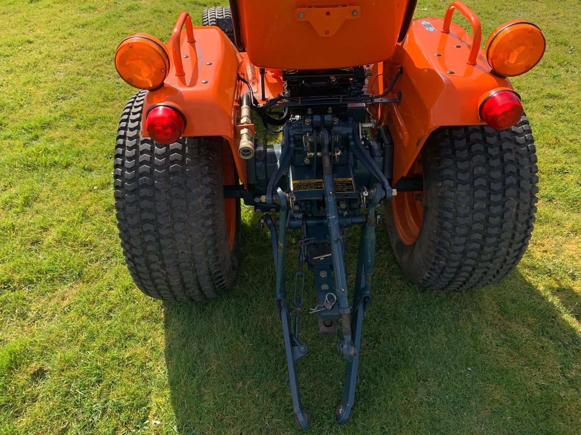 Kubota B6200. Compact tractor 4x4 - Image 6 of 6