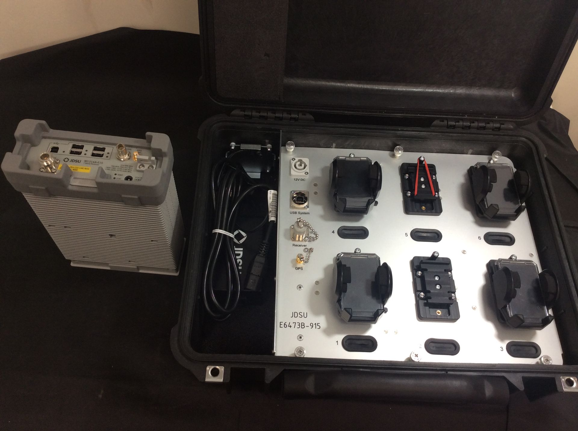 Jdsu w1314a-e16 7 band receiver plus jdsu e6473b-915 in peli case