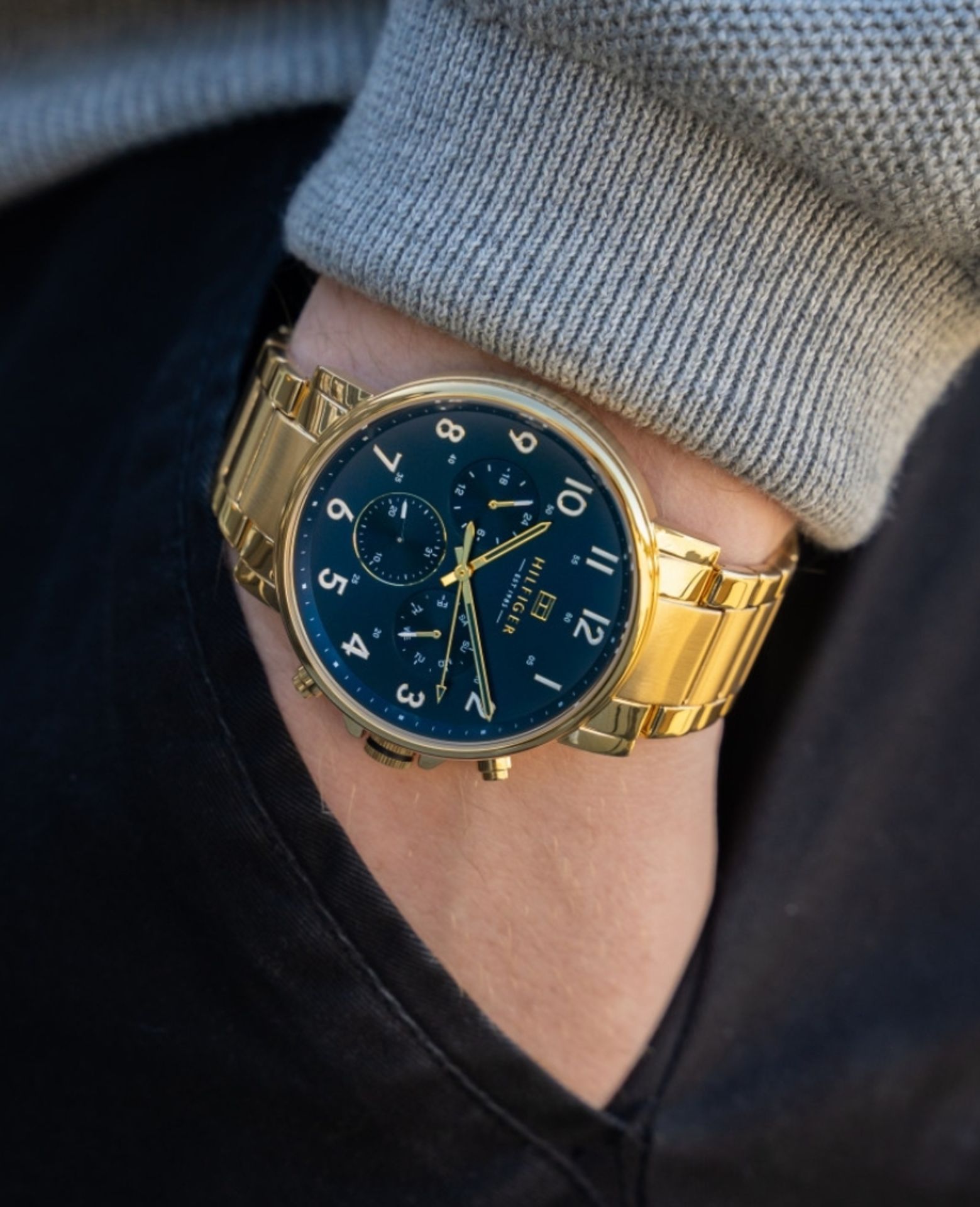 Tommy Hilfiger Daniel Gold Plated Dark Blue Chronograph Dial Bracelet Watch 1710384 - Image 4 of 5