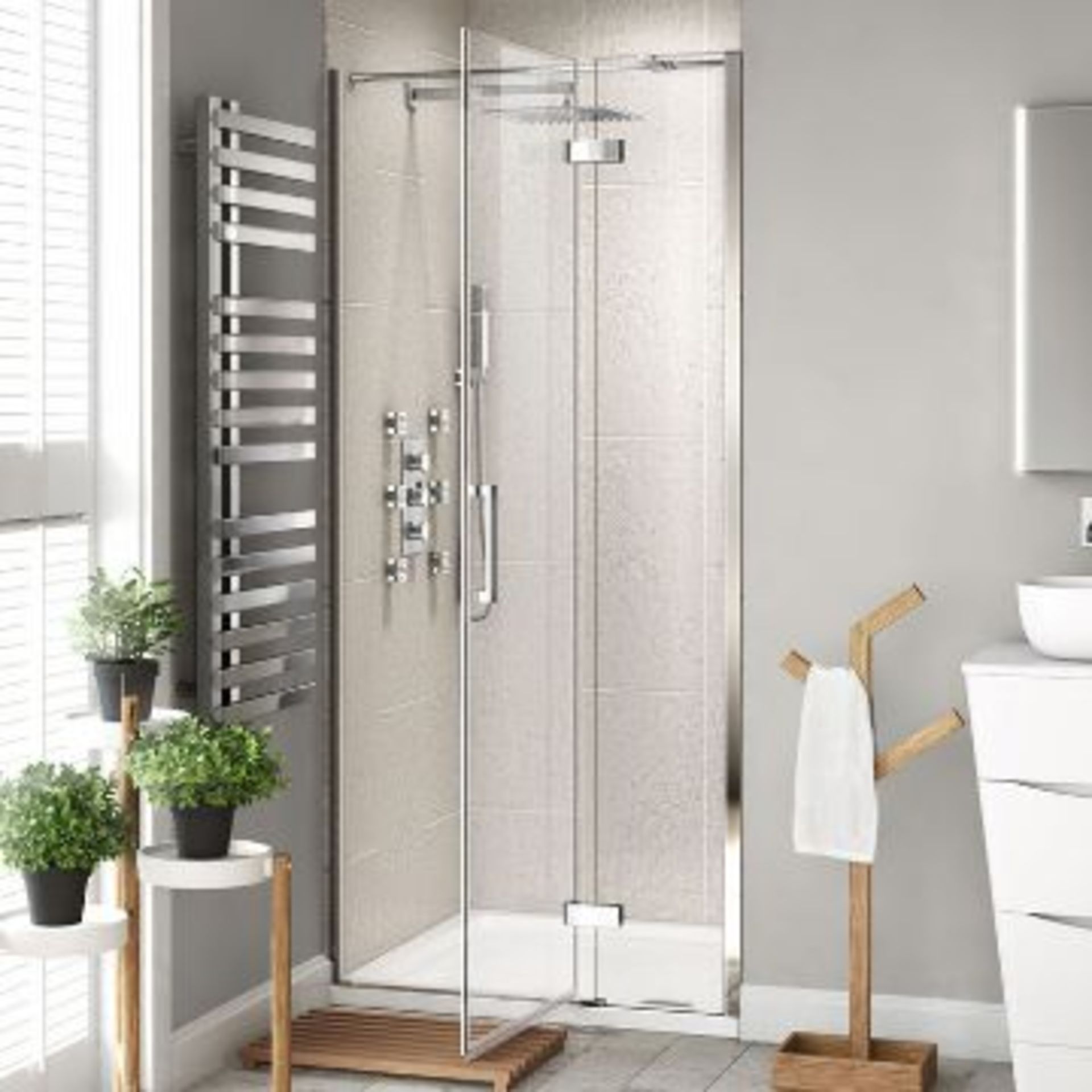New & Boxed 700mm - 8mm - Premium Easy clean Hinged Shower Door. RRP £499.99.H82600Cp. 8mm Eas...