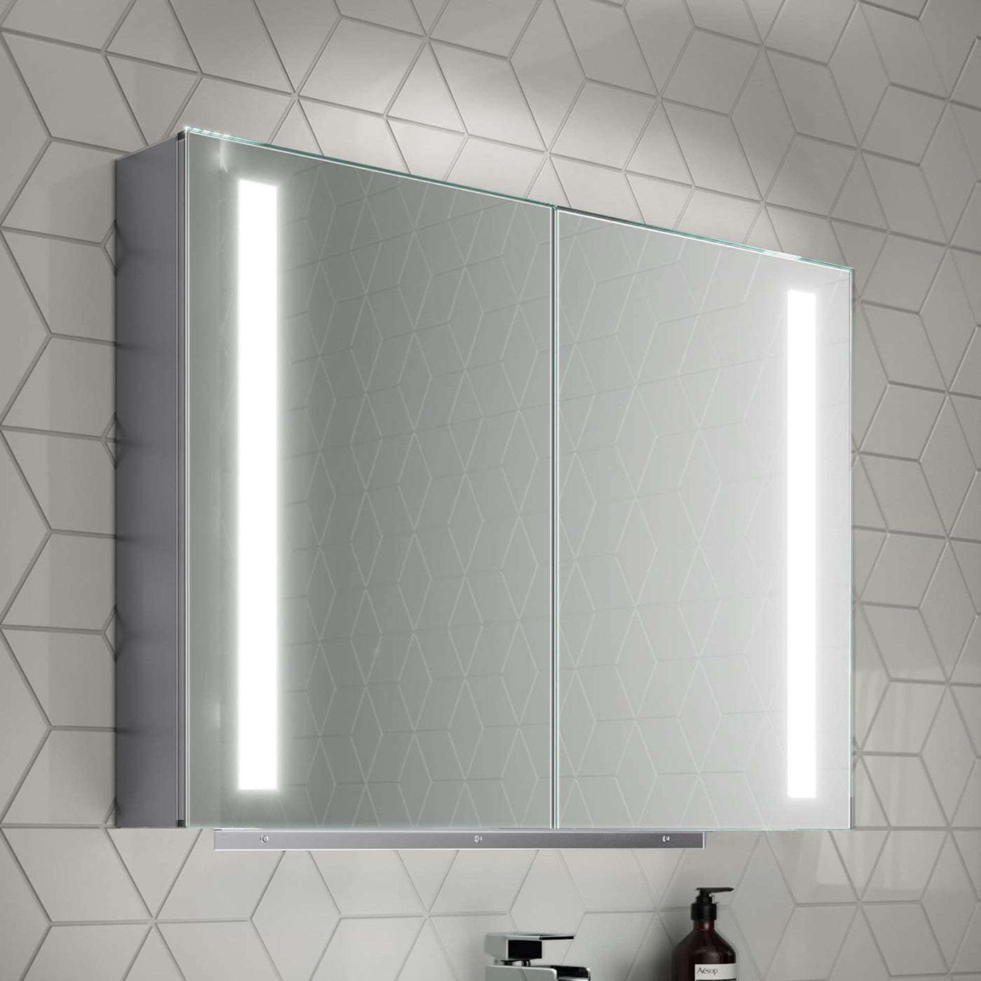 New 800x600 Dawn Illuminated Led Mirror Cabinet. RRP £939.99.Mc164. We Love This Mirror Cabine...