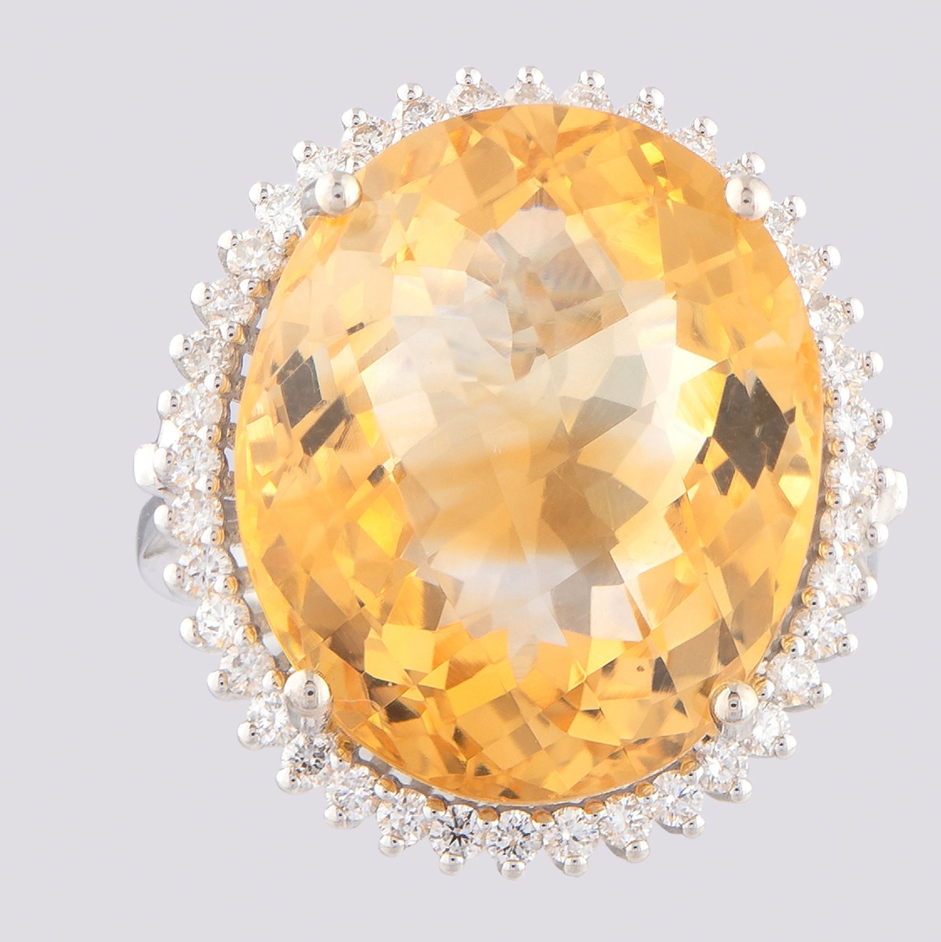 14K White Gold Large Cluster Ring 17,90 Ct. Citrine - 0,55 Ct. Diamond - Image 2 of 4