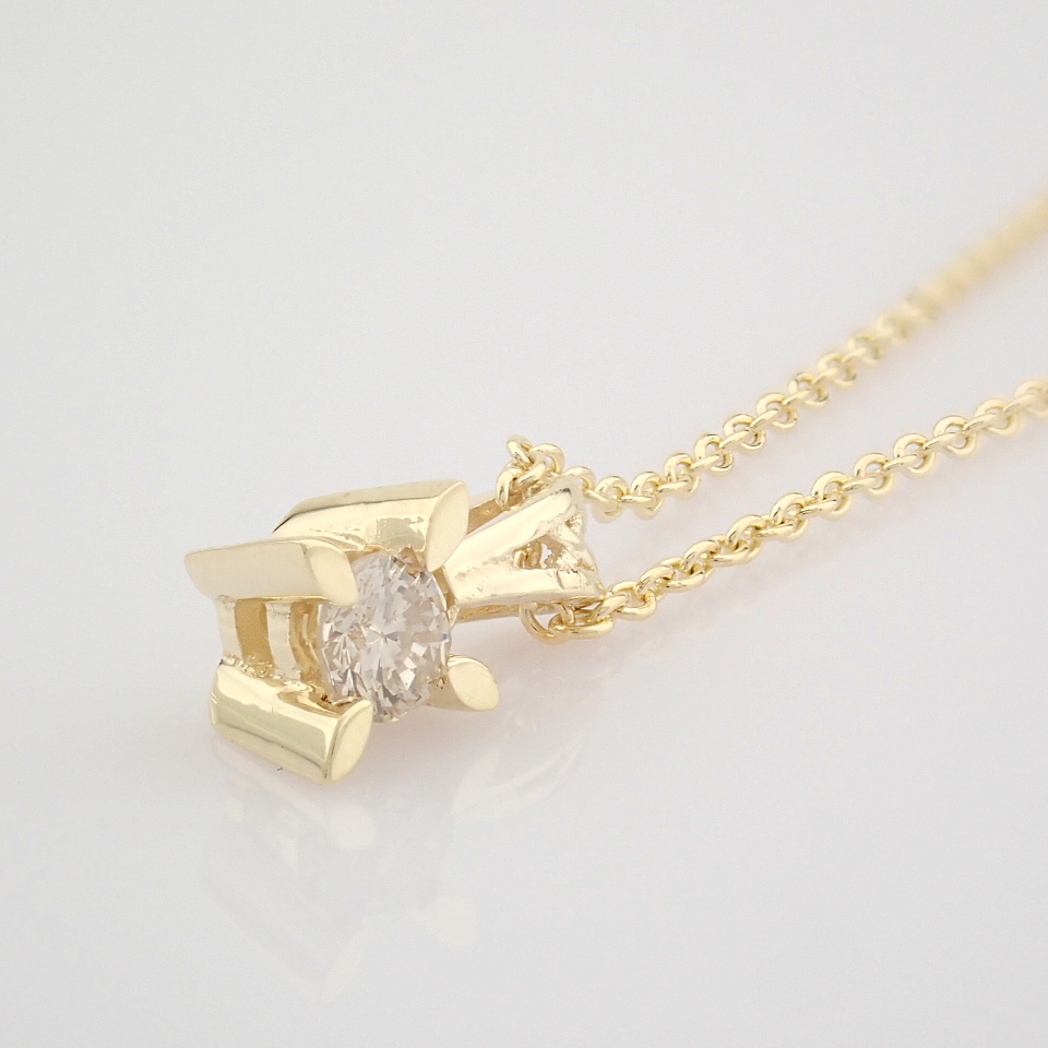 14 Yellow Gold Diamond Solitaire Necklace - Image 5 of 8