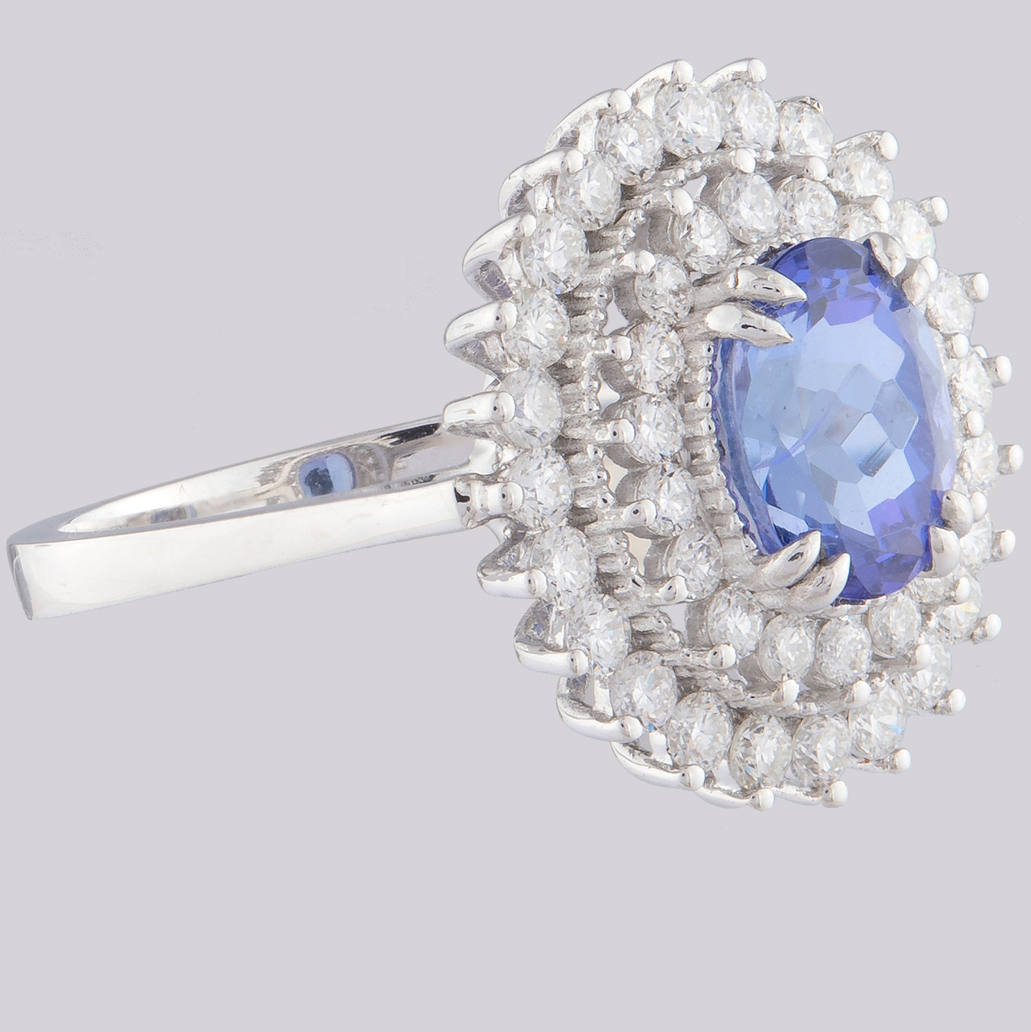 14K White Gold Cluster Ring 1.8 Ct. Tanzanite - 1.00 Ct. Diamond - Image 4 of 4