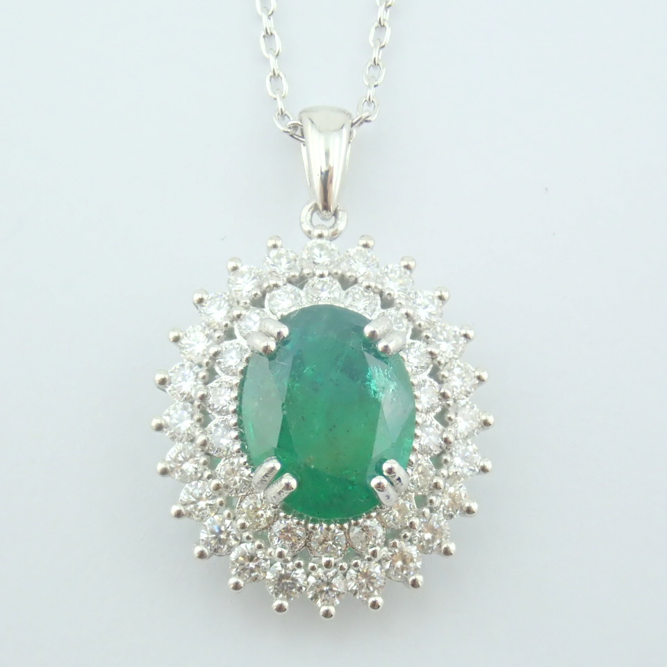 14K White Gold Diamond & Emerald Necklace