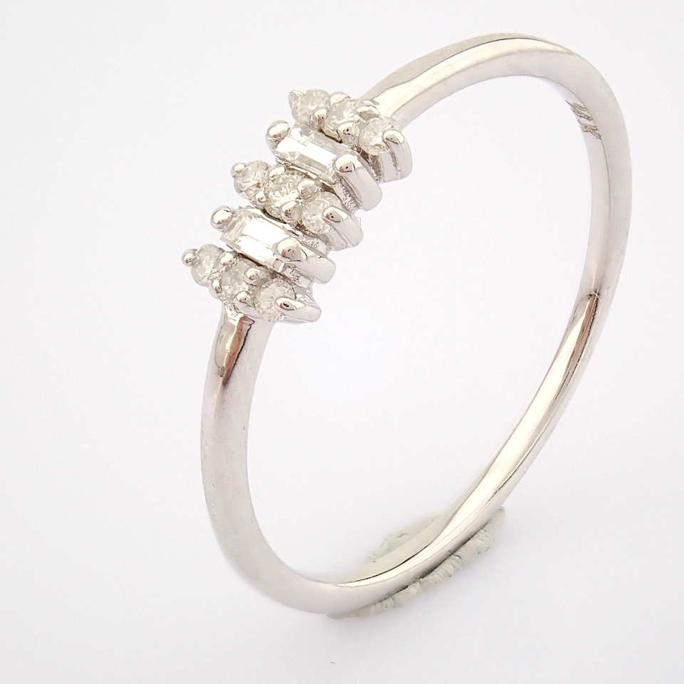 14K White Gold Diamond Ring