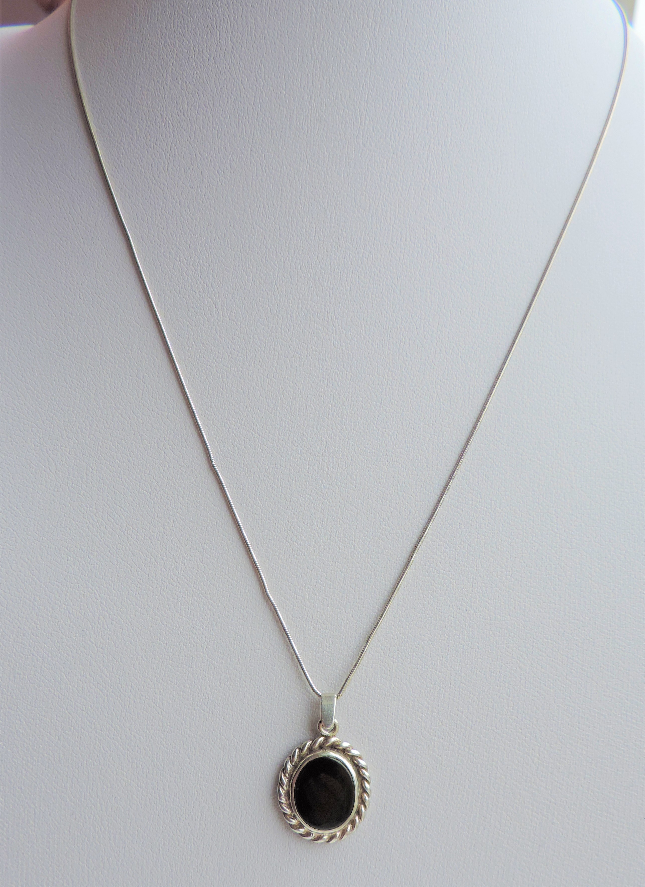 Sterling Silver Black Onyx Pendant Necklace - Image 2 of 2