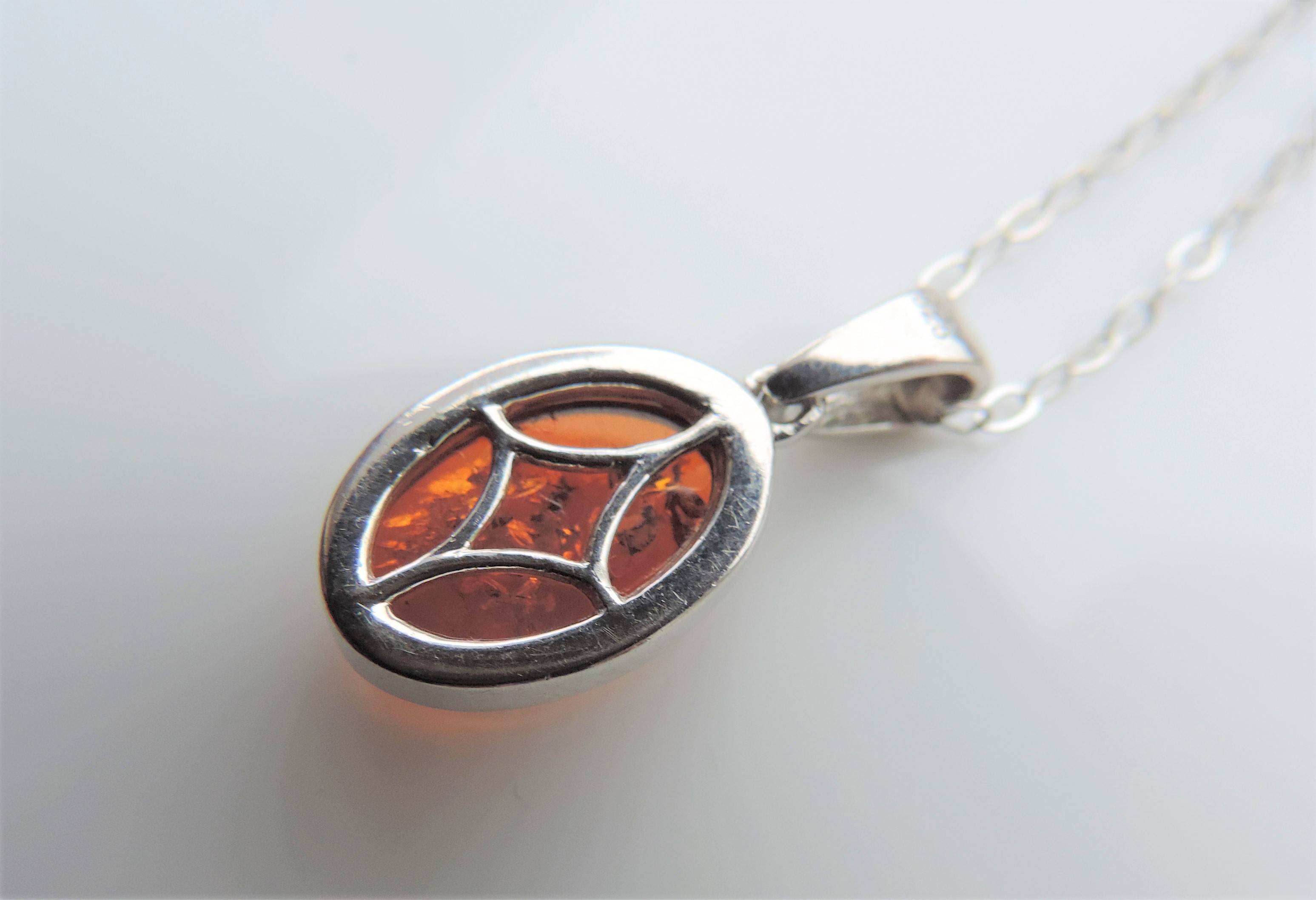 Sterling Silver Baltic Amber Pendant Necklace - Image 3 of 3