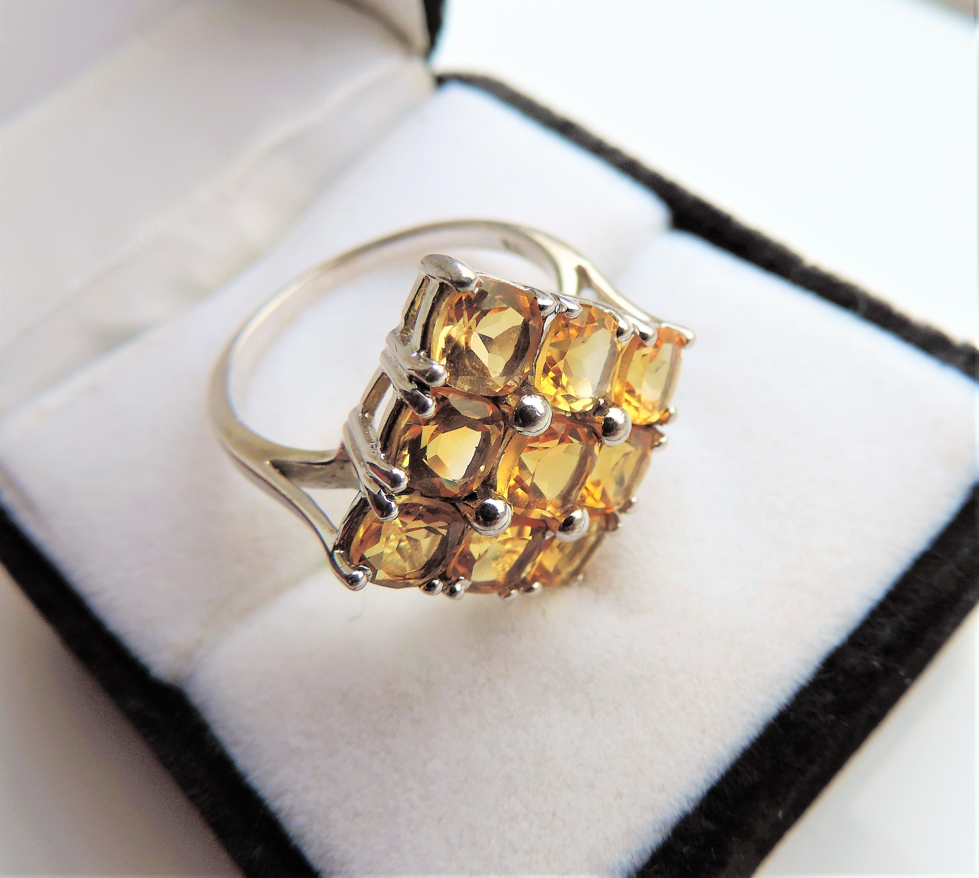 3.6 carat Yellow Sapphire Cluster Ring in Sterling Silver - Image 2 of 3