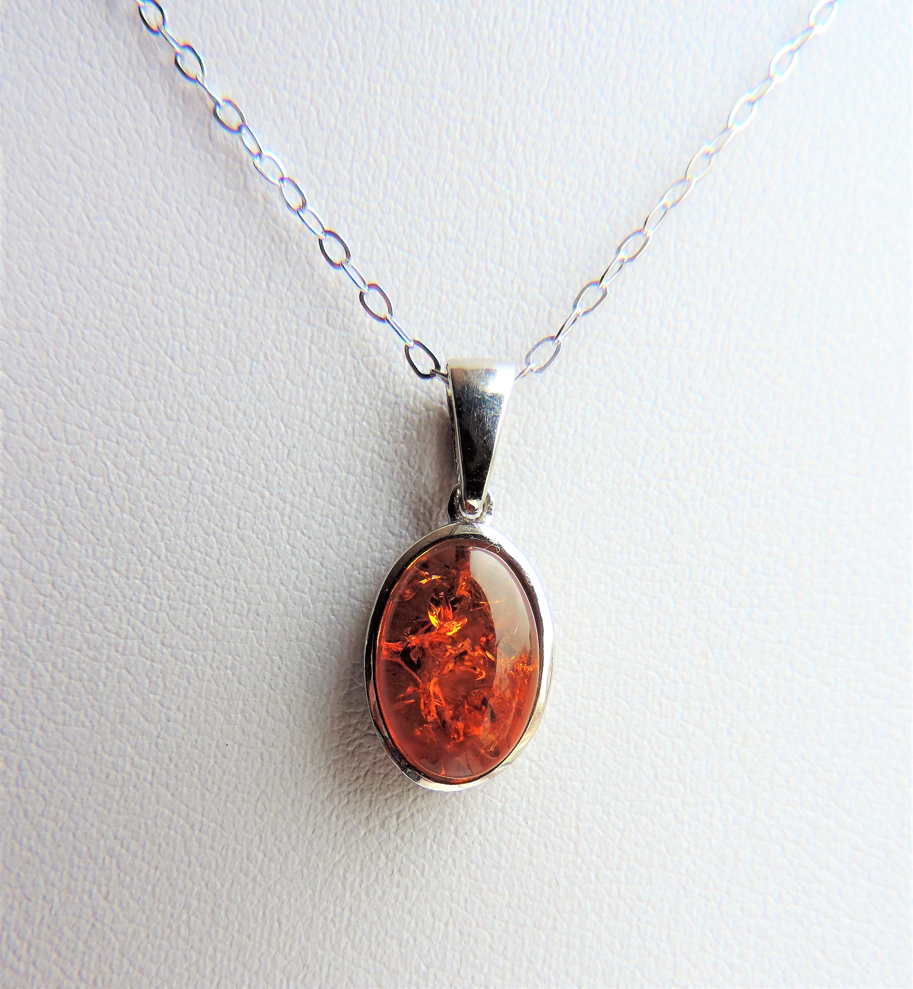 Sterling Silver Baltic Amber Pendant Necklace - Image 2 of 3