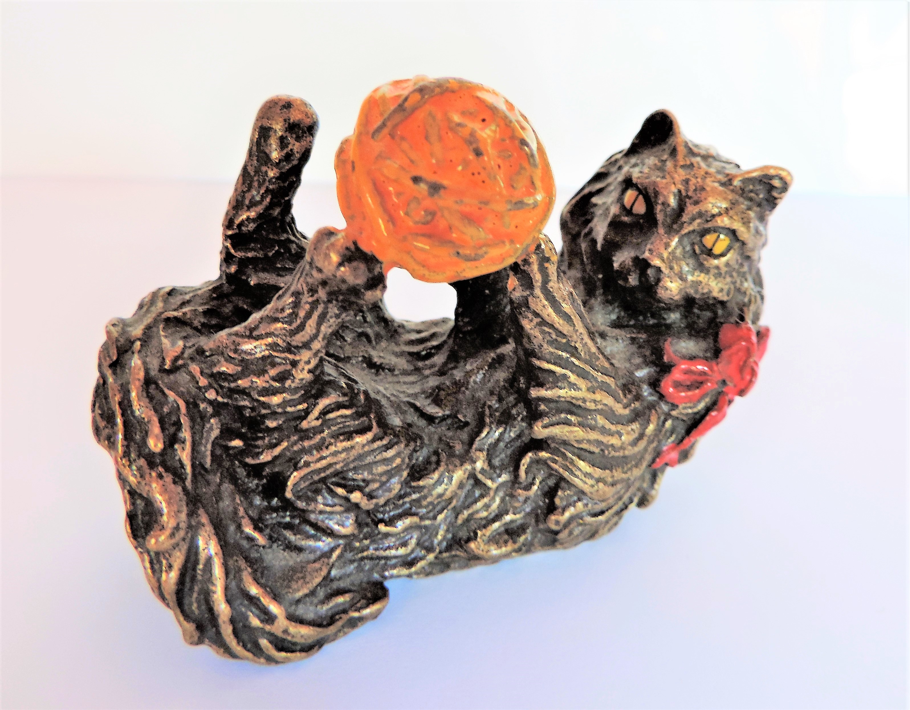 1986 Franklin Mint Bronze Cat Figurine "Curio Cabinet Cats"