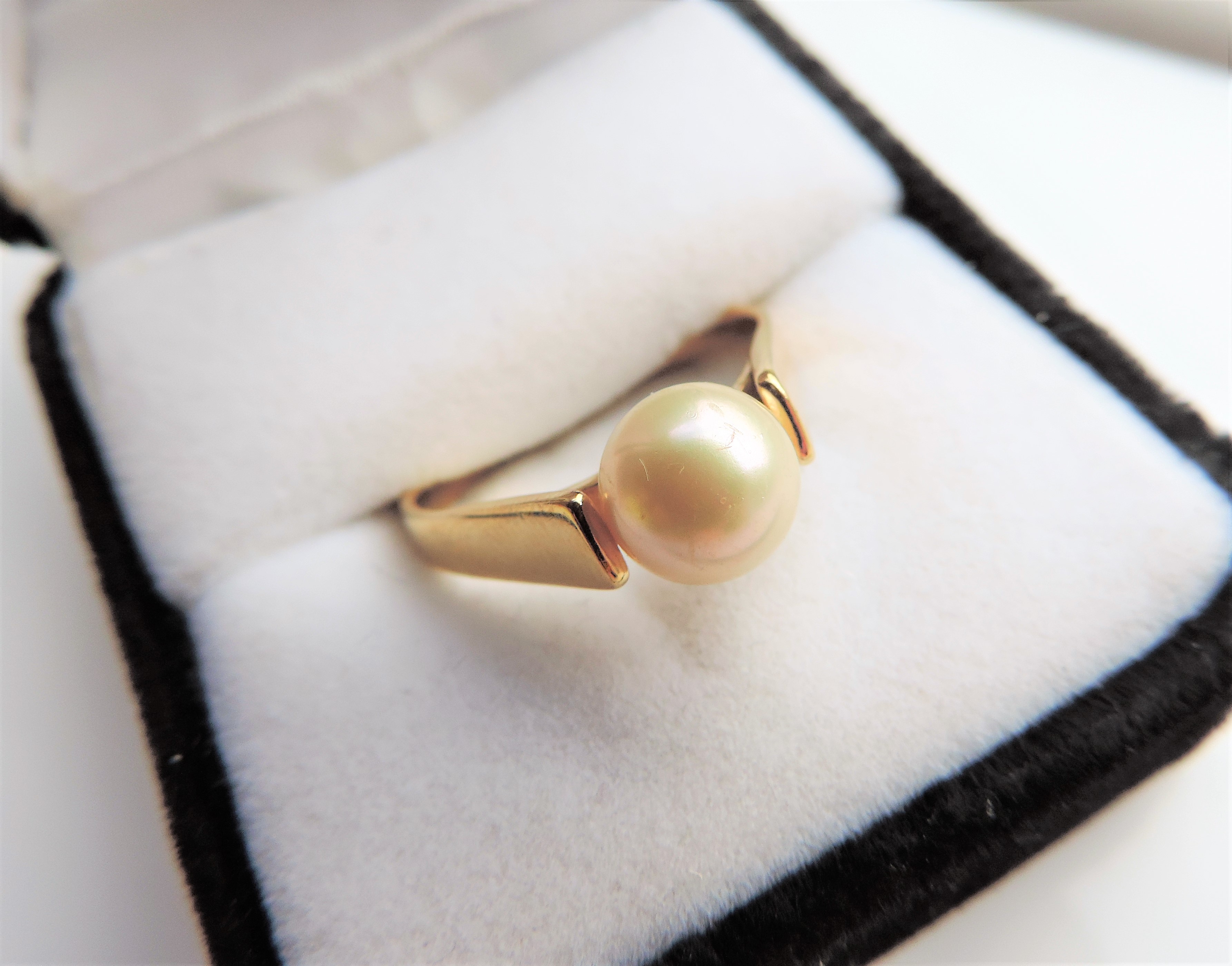 Gold on Sterling Silver Pearl Ring - Image 2 of 4