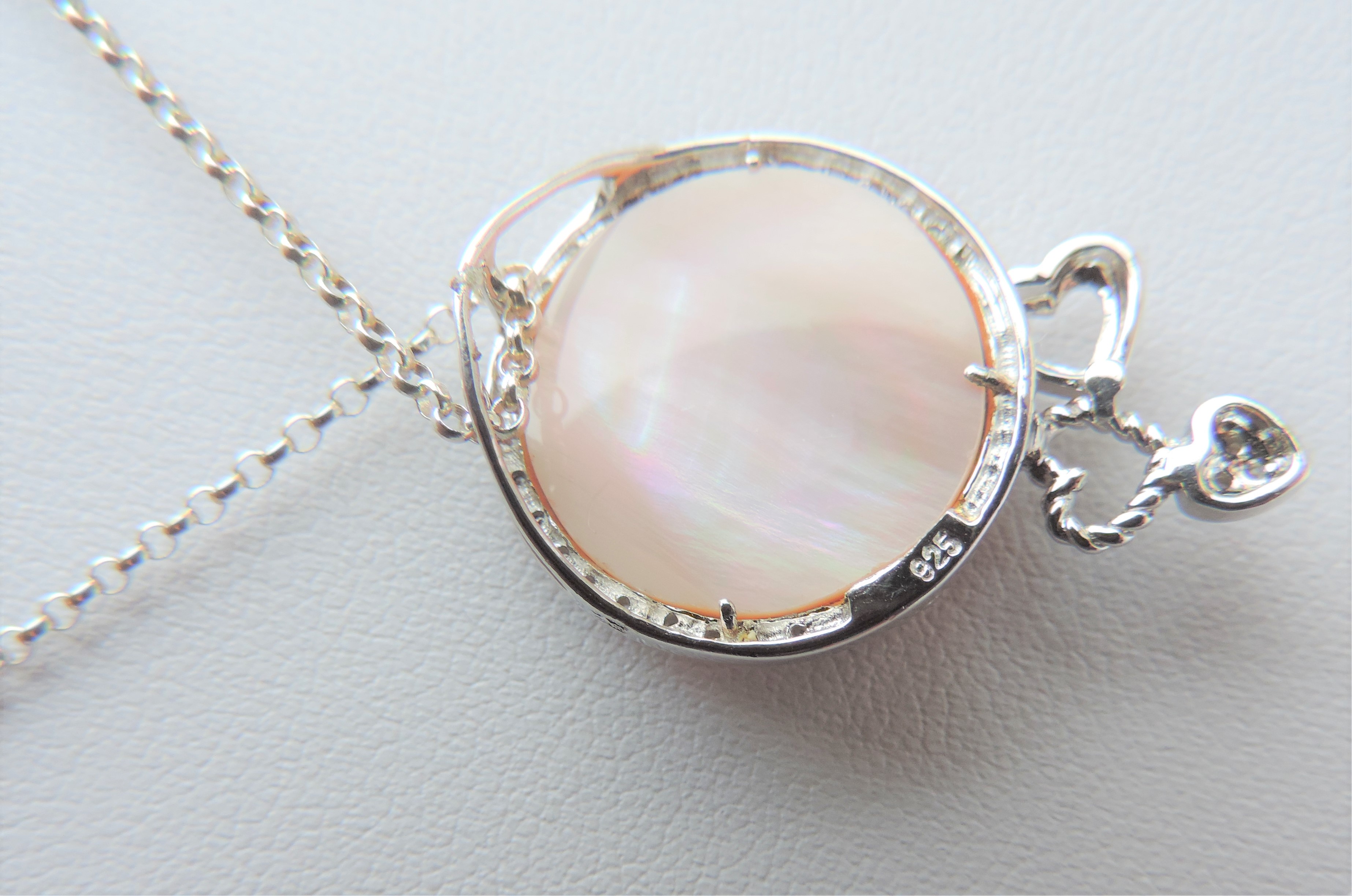 Sterling Silver Mother of Pearl Filigree Pendant Necklace - Image 3 of 3