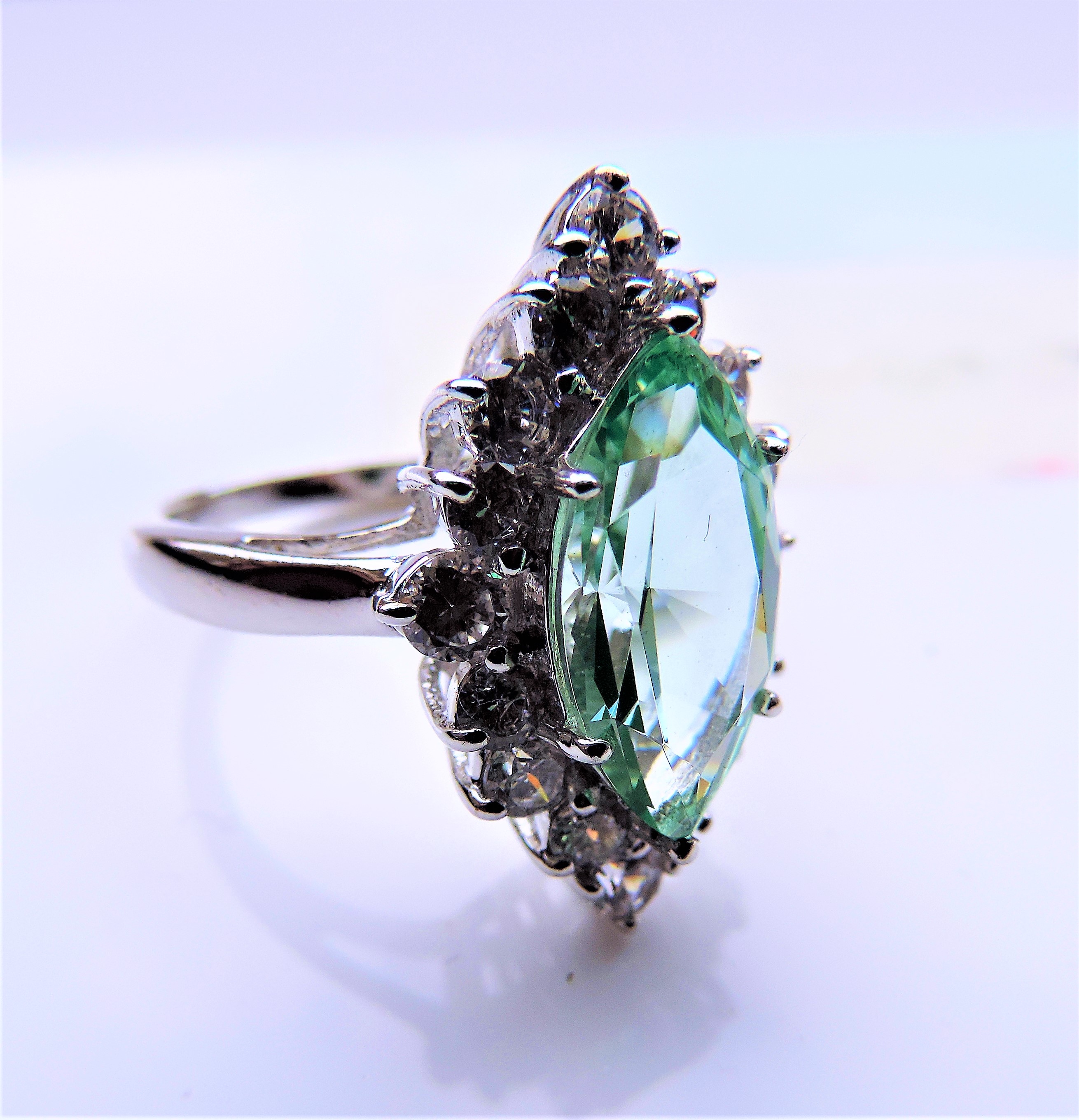 Sterling Silver 3.4 ct Green Topaz Cocktail Ring - Image 3 of 4