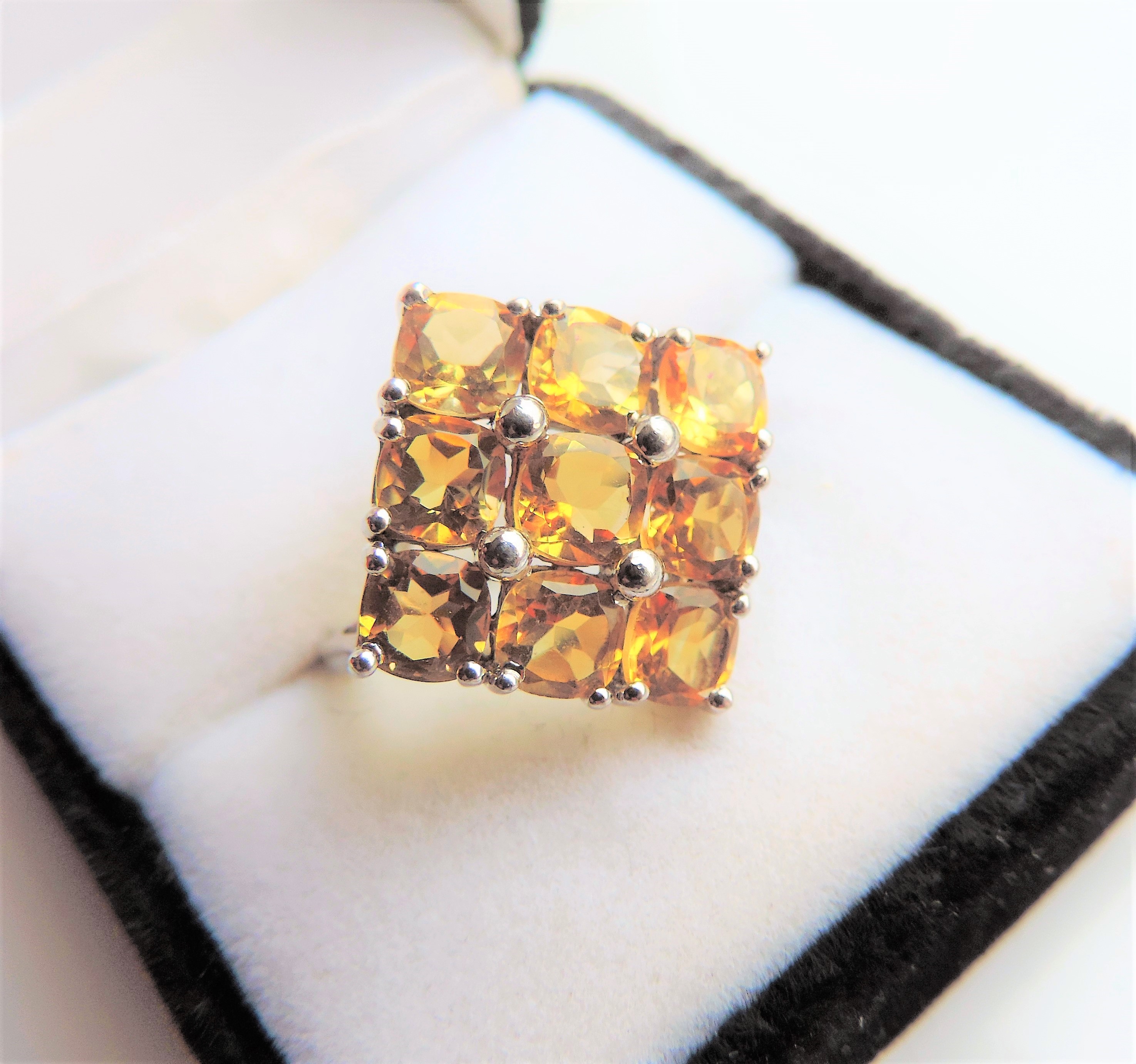 3.6 carat Yellow Sapphire Cluster Ring in Sterling Silver - Image 3 of 3