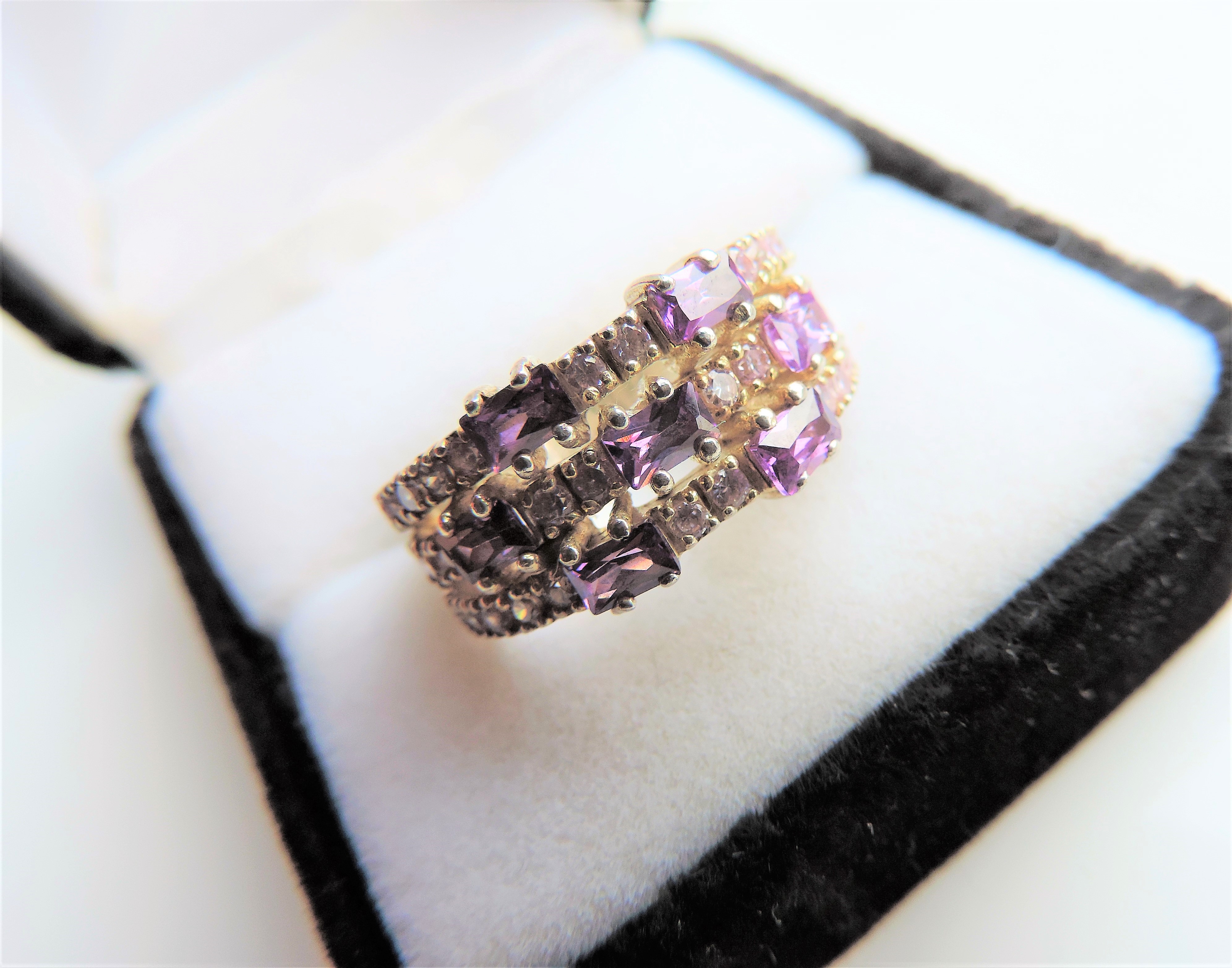 Amethyst and White Topaz Ring in Sterling Silver - Image 4 of 5