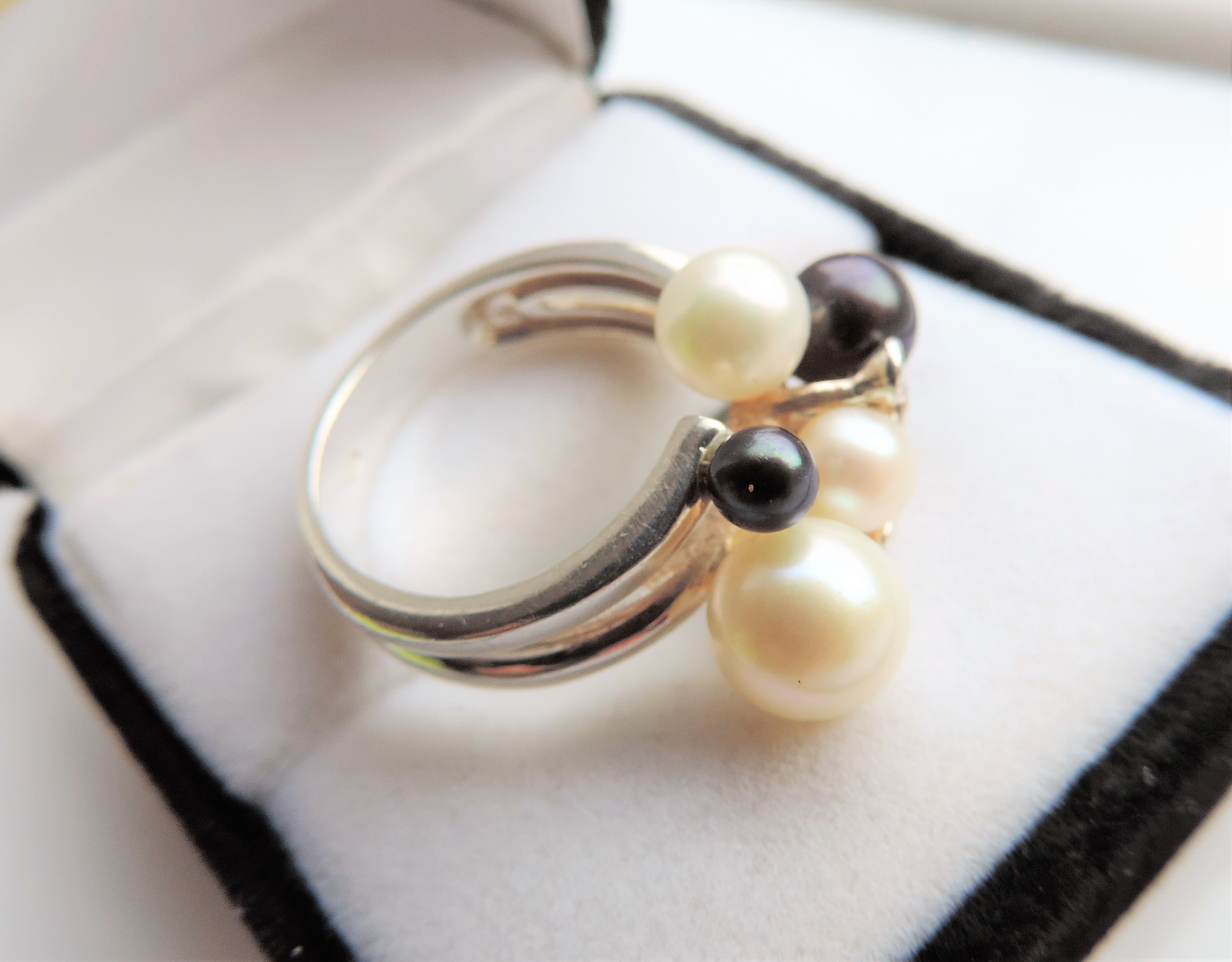 Sterling Silver Cultured Pearl Ring - Image 3 of 4