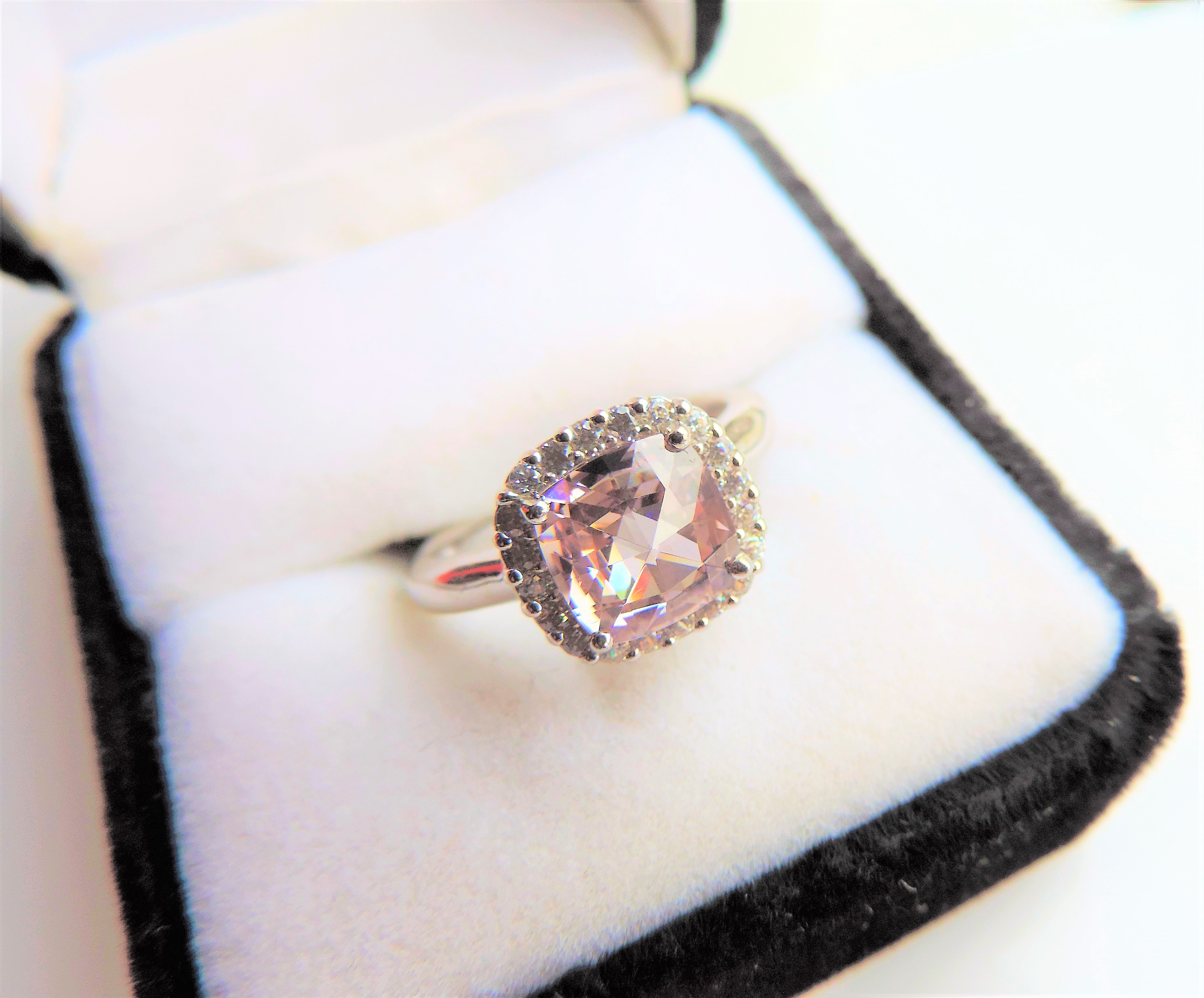 Sterling Silver 2.50 carat Morganite Ring - Image 3 of 3