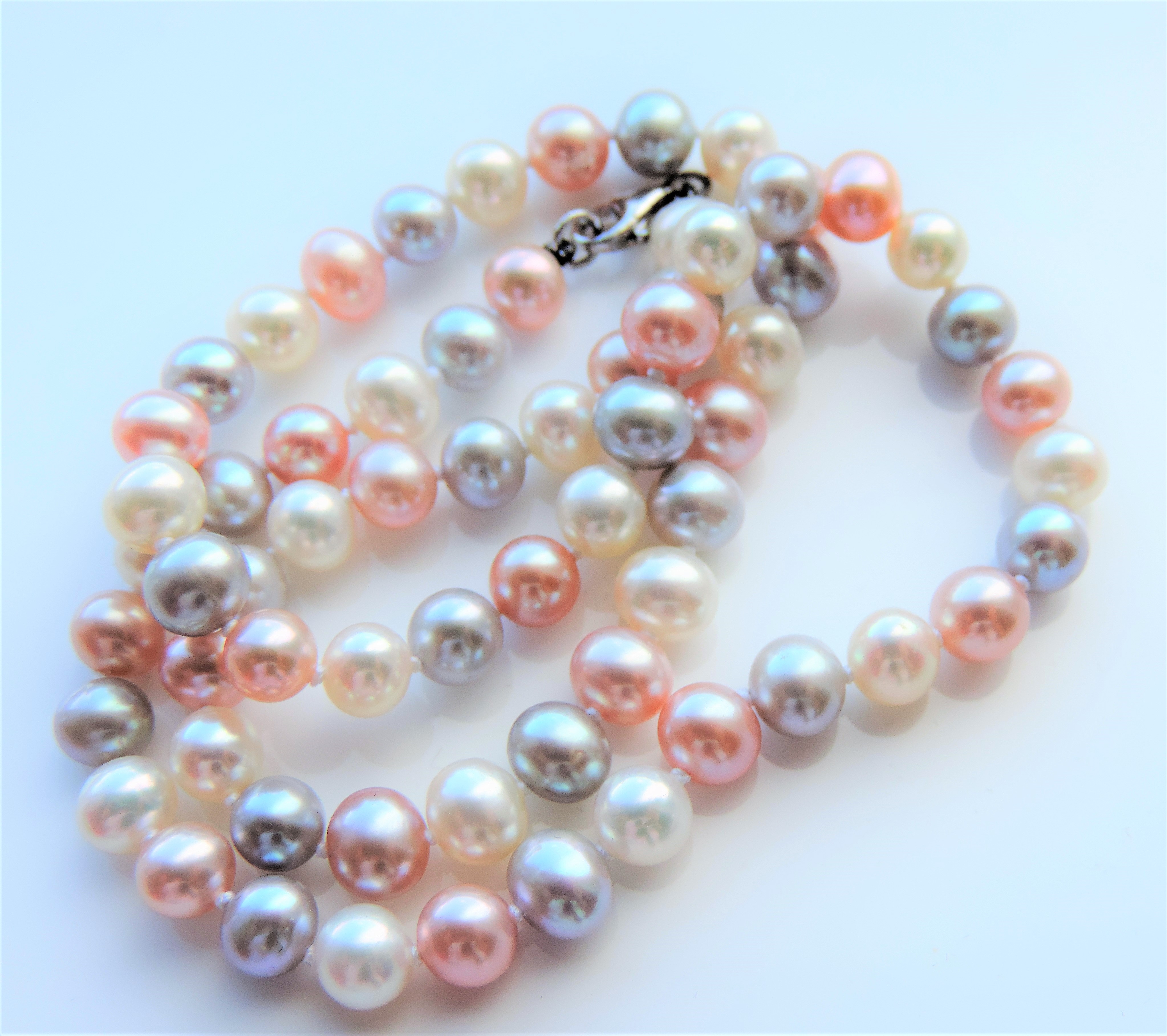 Luxury Freshwater Multicolour Cultured Pearl Necklace - Image 2 of 5
