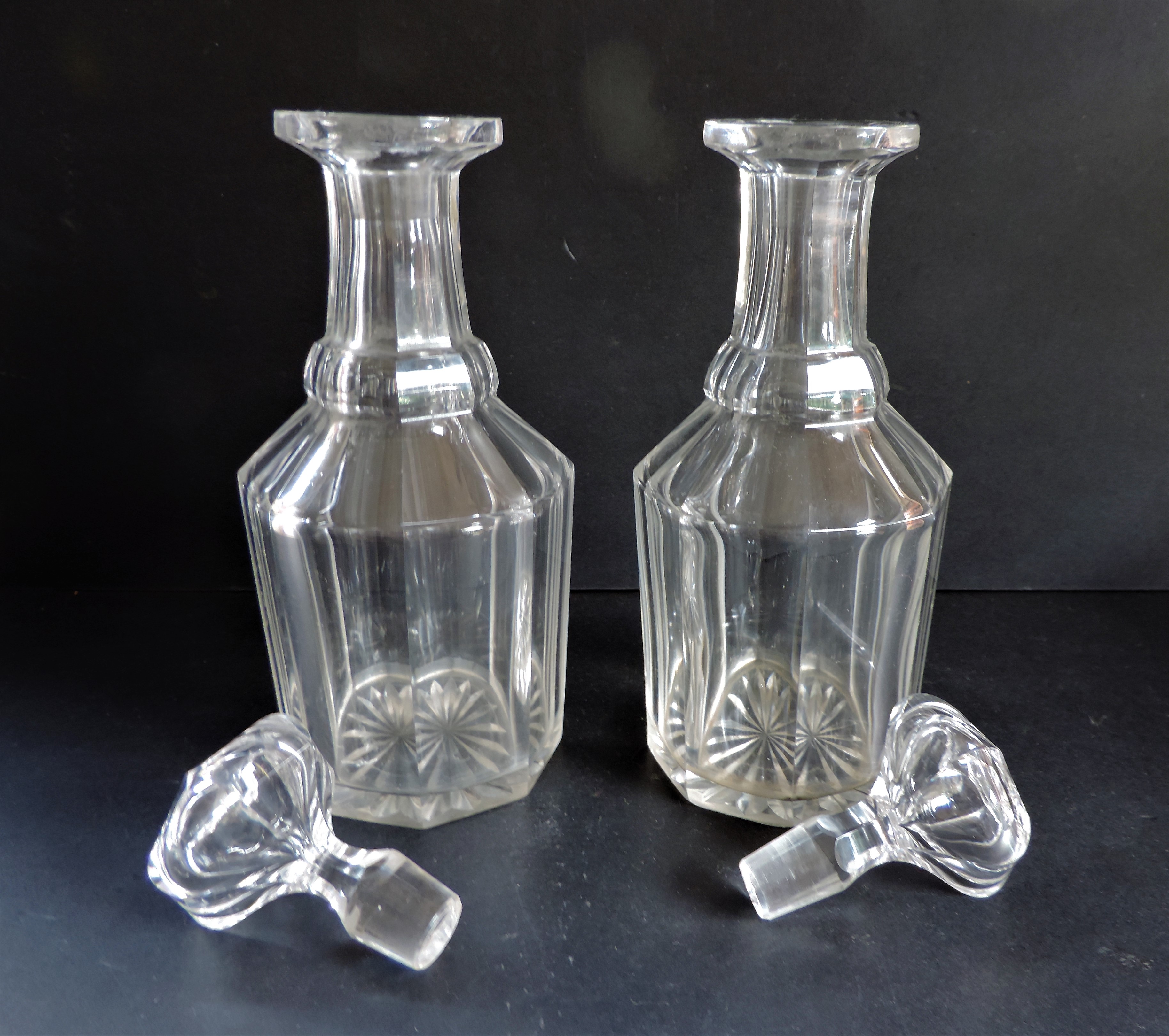 Pair Antique Georgian Glass Decanters - Image 2 of 4