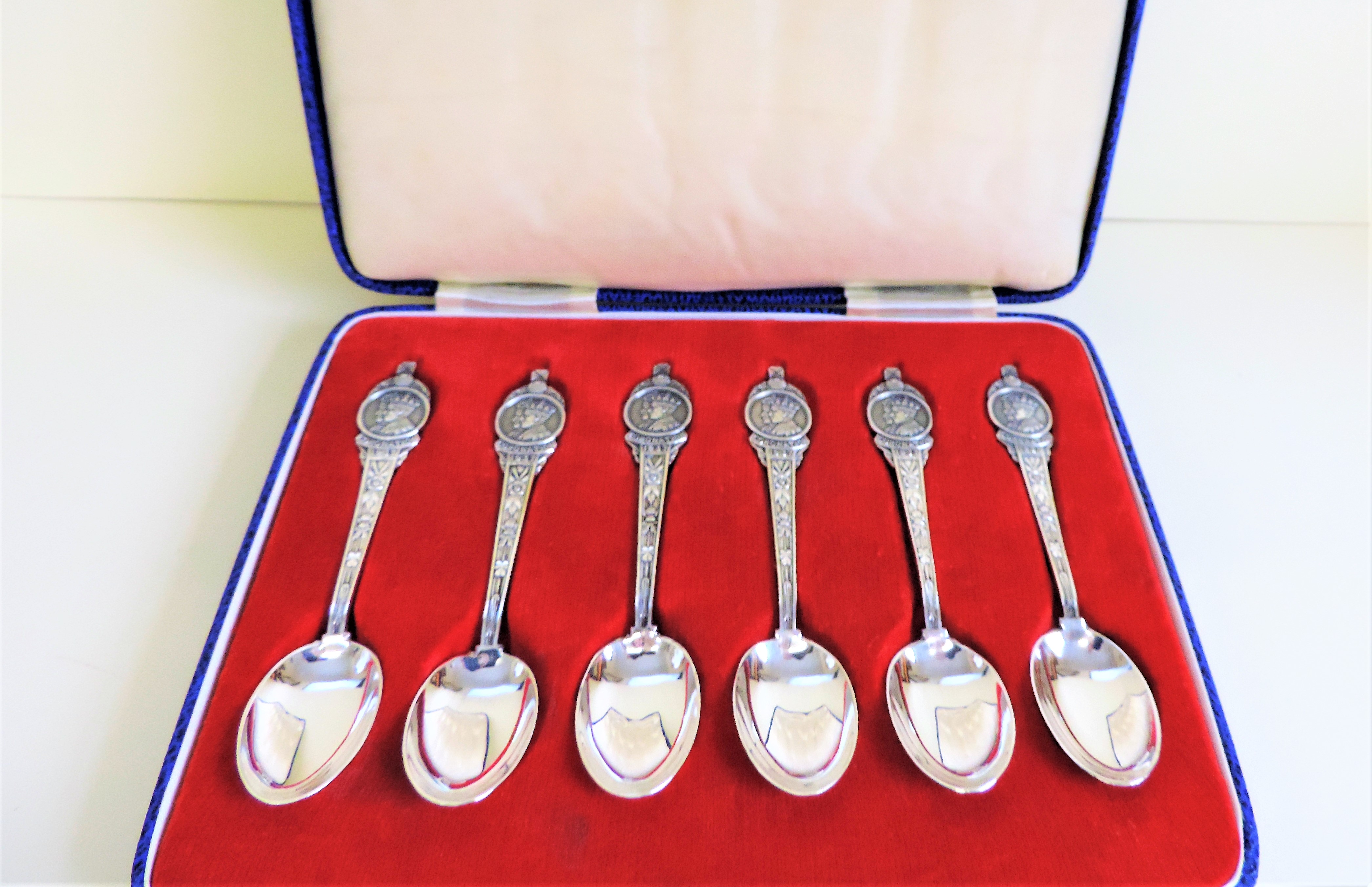 Cased Set Vintage Silver Plated Tea Spoons 1937 Coronation