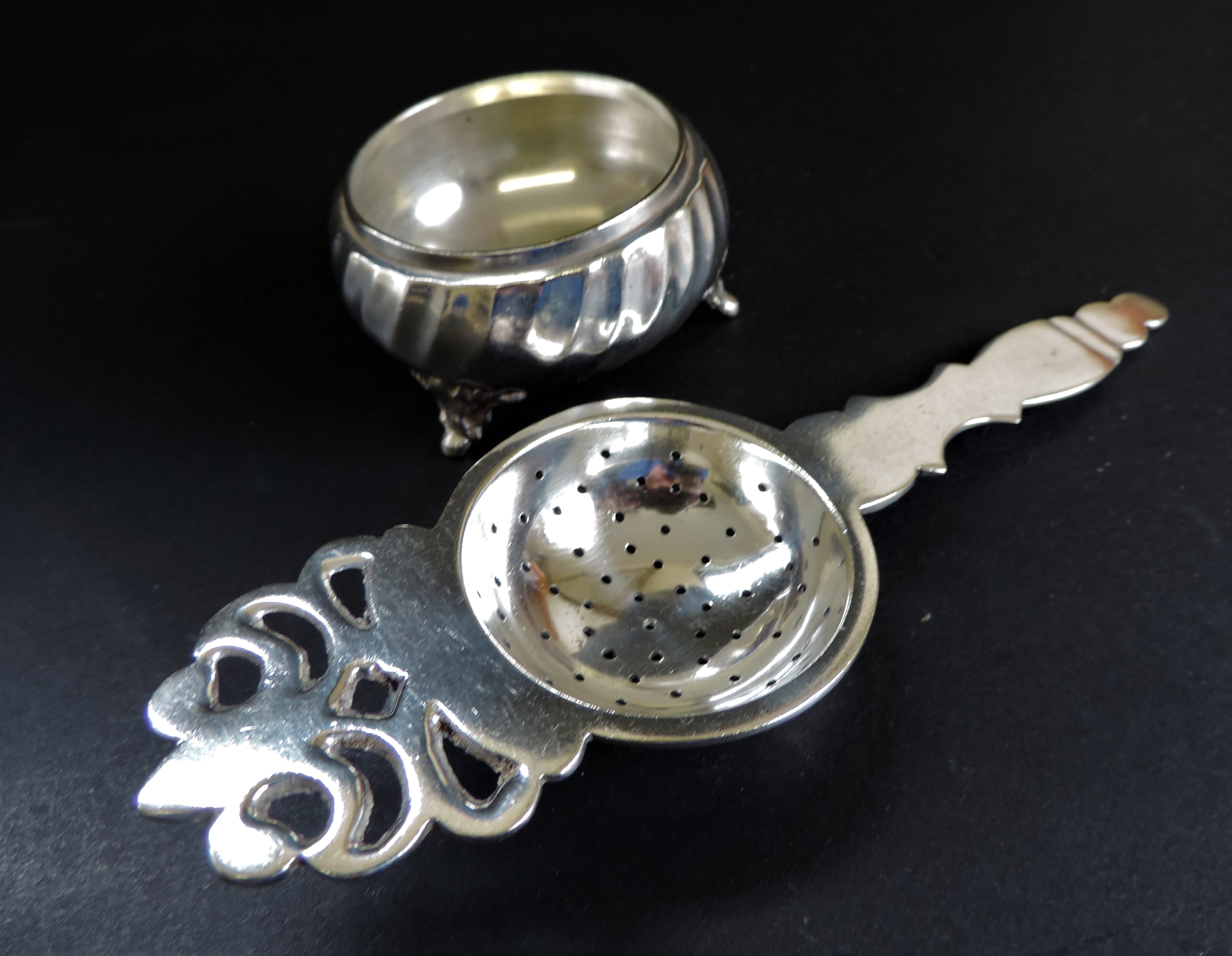 Antique Art Nouveau Silver Plate Tea Strainer - Image 3 of 3