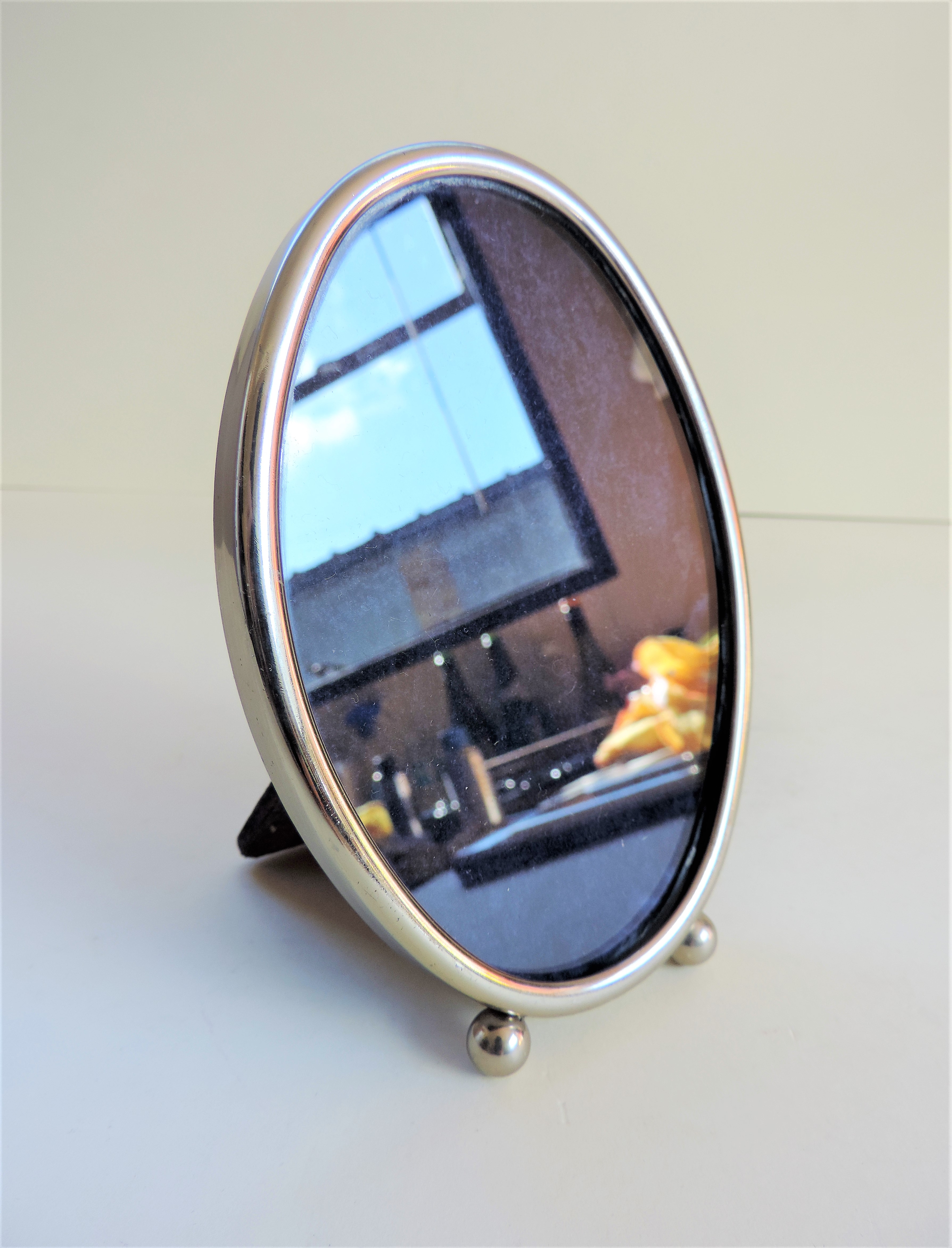 Vintage Silver Plated Oval Photo Frame
