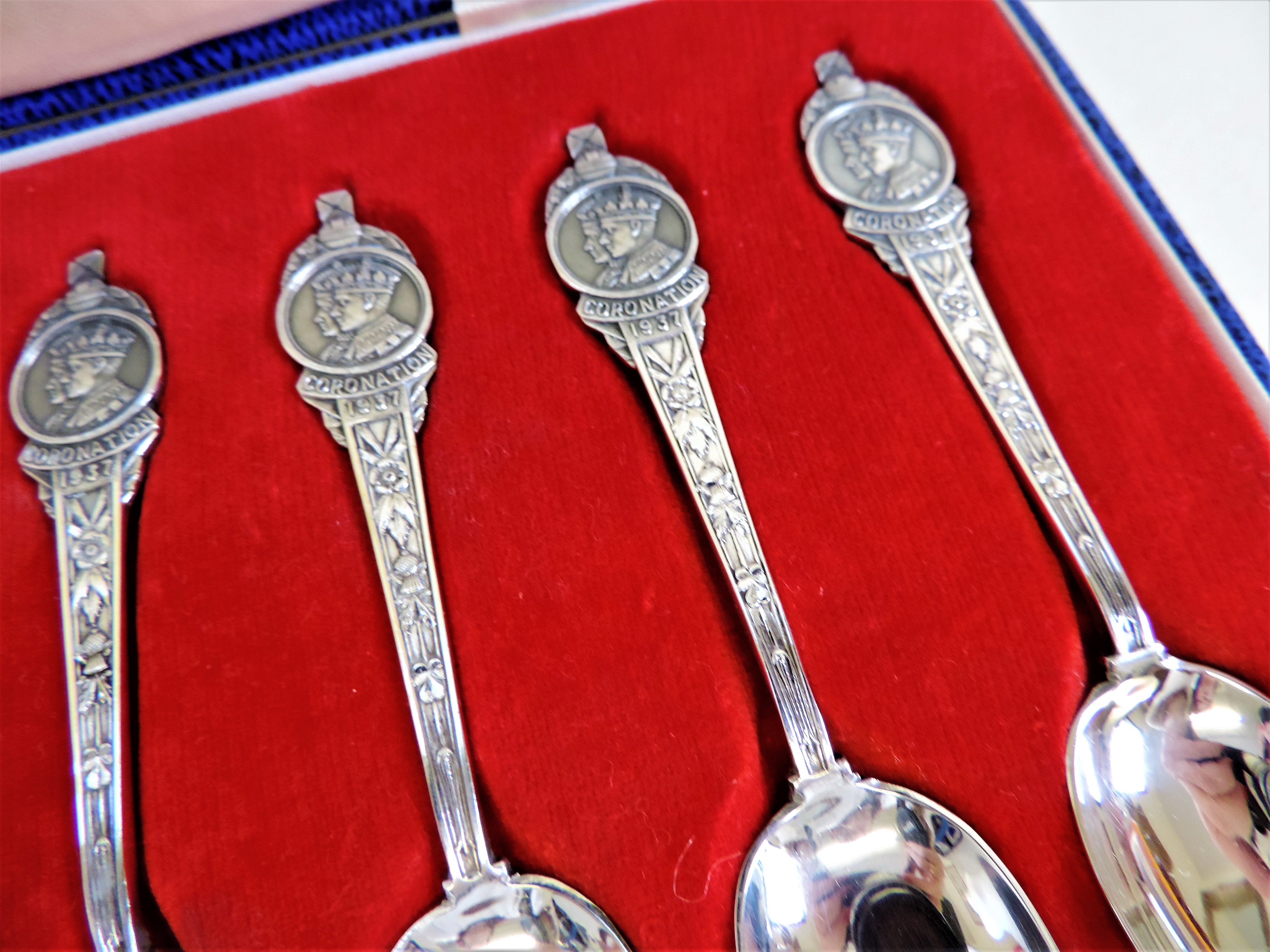 Cased Set Vintage Silver Plated Tea Spoons 1937 Coronation - Image 2 of 2