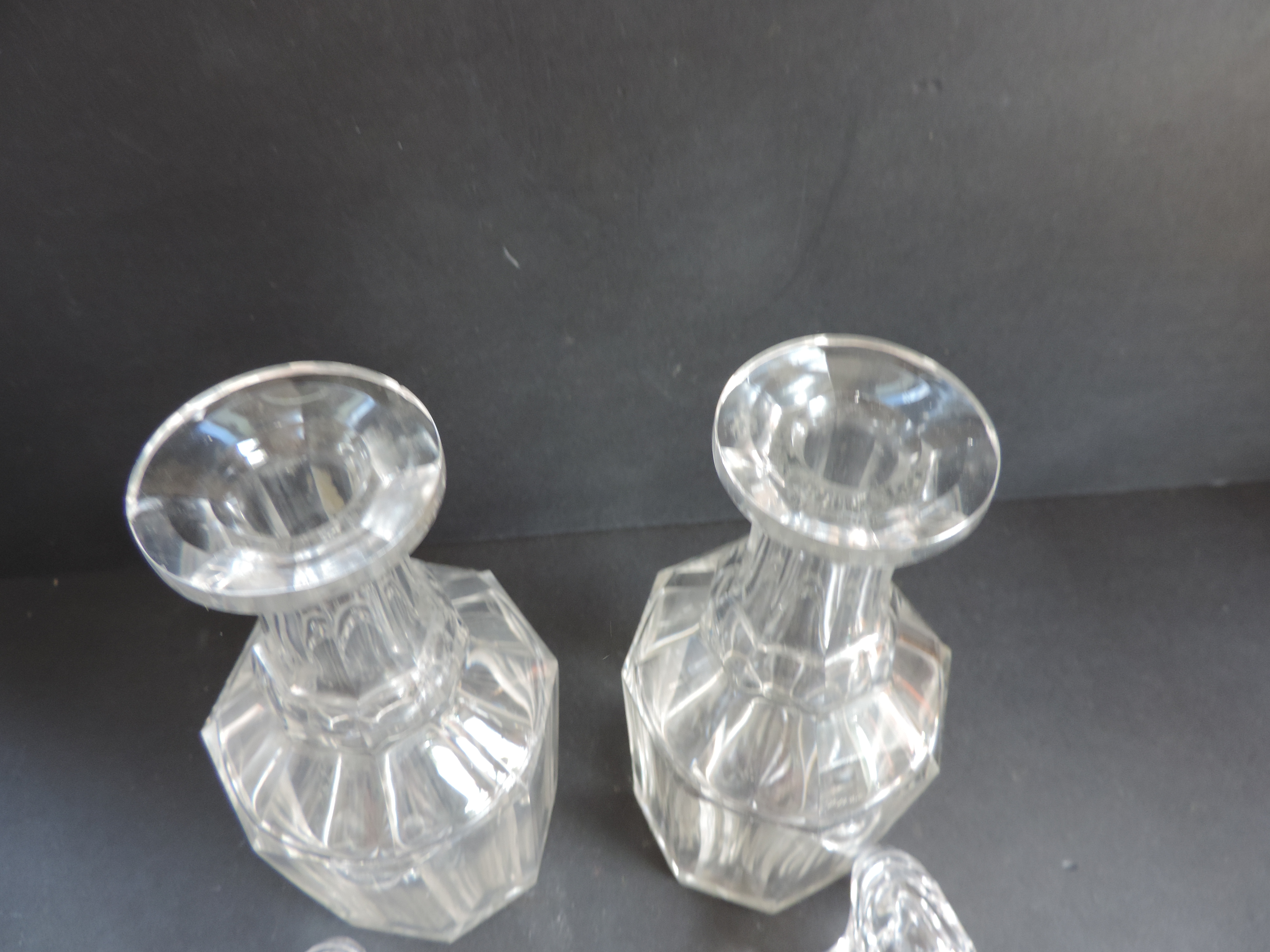 Pair Antique Georgian Glass Decanters - Image 4 of 4