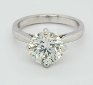 2.82ct round brilliant diamond set in Platinum