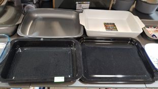 (R2D) Household. 10 Items. Mixed Lot Of Baking Trays / Items. To Include 2 X Ceramic Casserole Dish