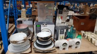 (R3E) Household. Mixed Lot To Include 1 X 9 Piece Stoneware 2 Tone Dinner Set, 1 X Stoneware 12 Pie