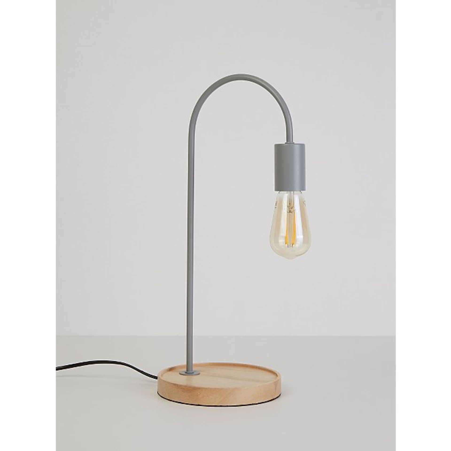 (R15C) Lighting. 6 Items. 1 X Cinema Light Box, 1 X Pleated Stick Lamp, 1 X Wooden Desk Lamp, 1 X M - Image 3 of 6