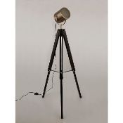 (R15A) Lighting. 2 Items. 1 X Brass & Wood Spotlight Lamp & 1 X 3 Bar Ceiling Light (May Have Undel