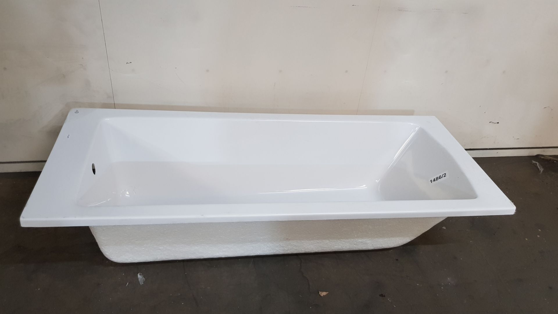 Ideal Standard 1700x700mm Tempo Arc Single Ended Bath (0112201130) Damaged - Image 5 of 5