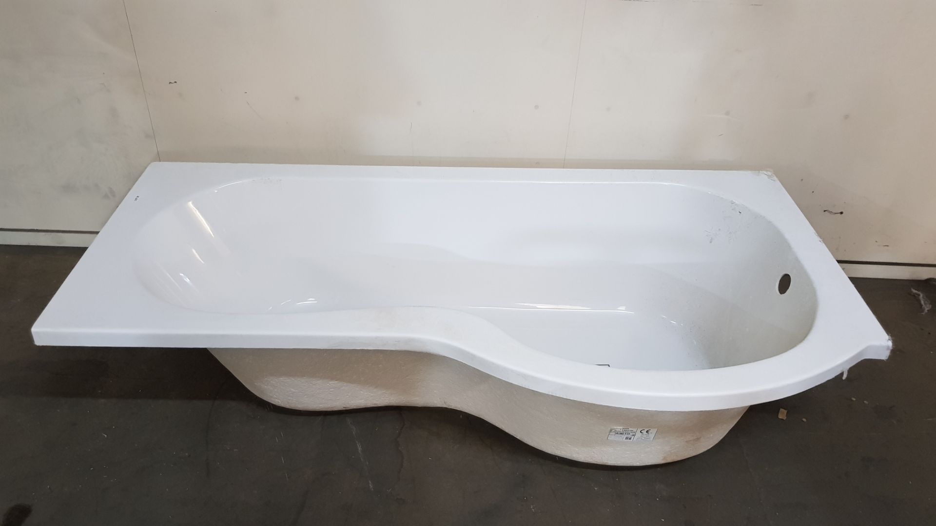 1700x700x850mm RH P Shaped Shower Bath With Front Panel - Image 4 of 8