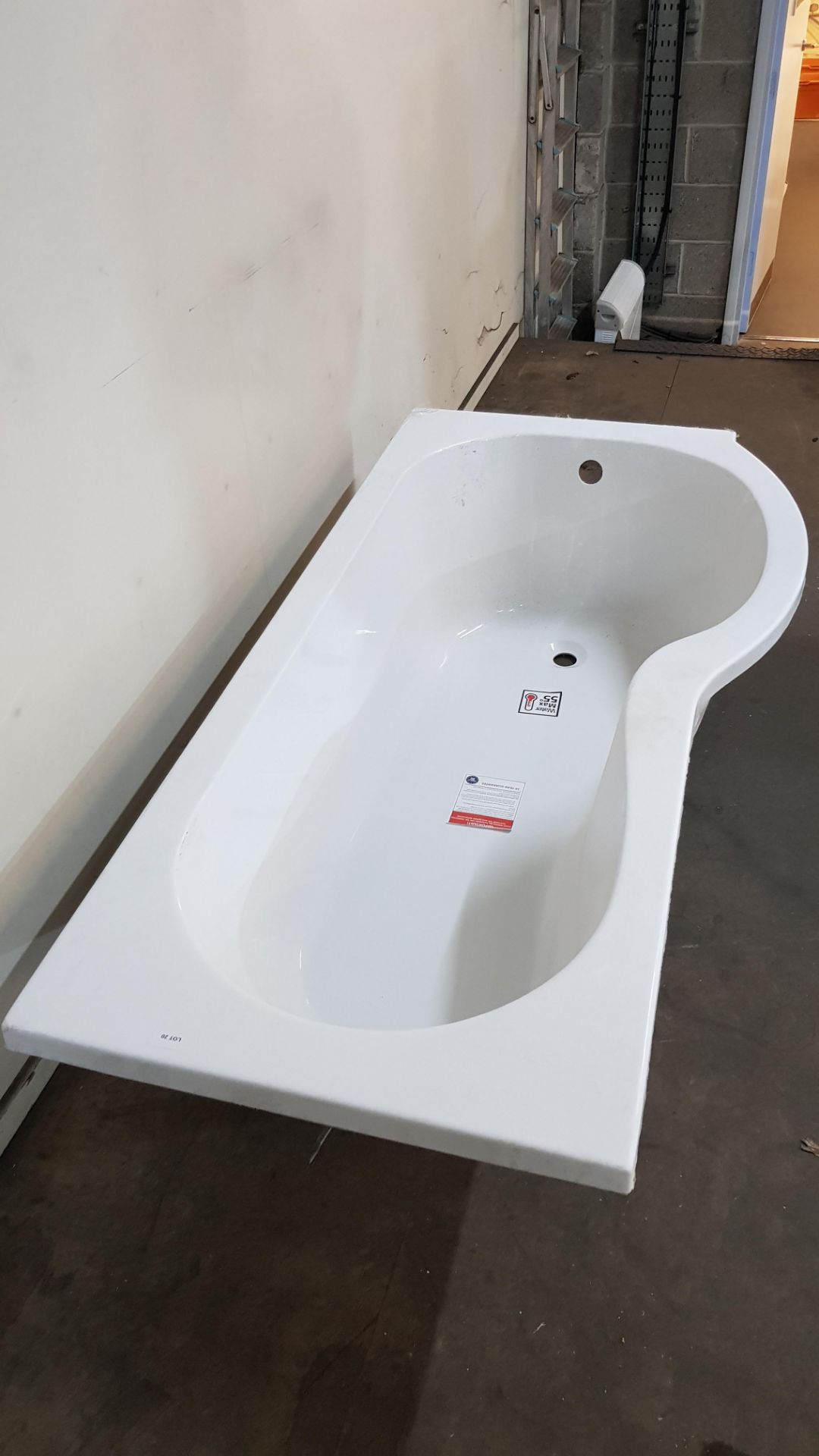 1700x700x850mm RH P Shaped Shower Bath With Front Panel - Image 5 of 8