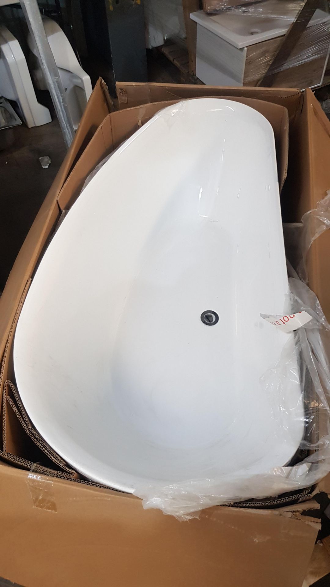 1 X Modern Corner Freestanding Bath 1500 X 720 (aif89572gwht) RRP £999