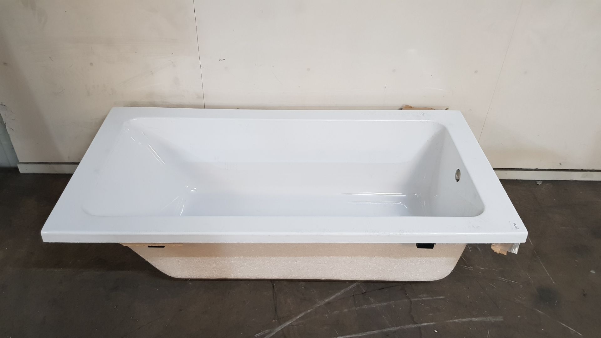 Kensington 1400x700 Single Ended Acrylic Compact Bath (CKEN1470S)