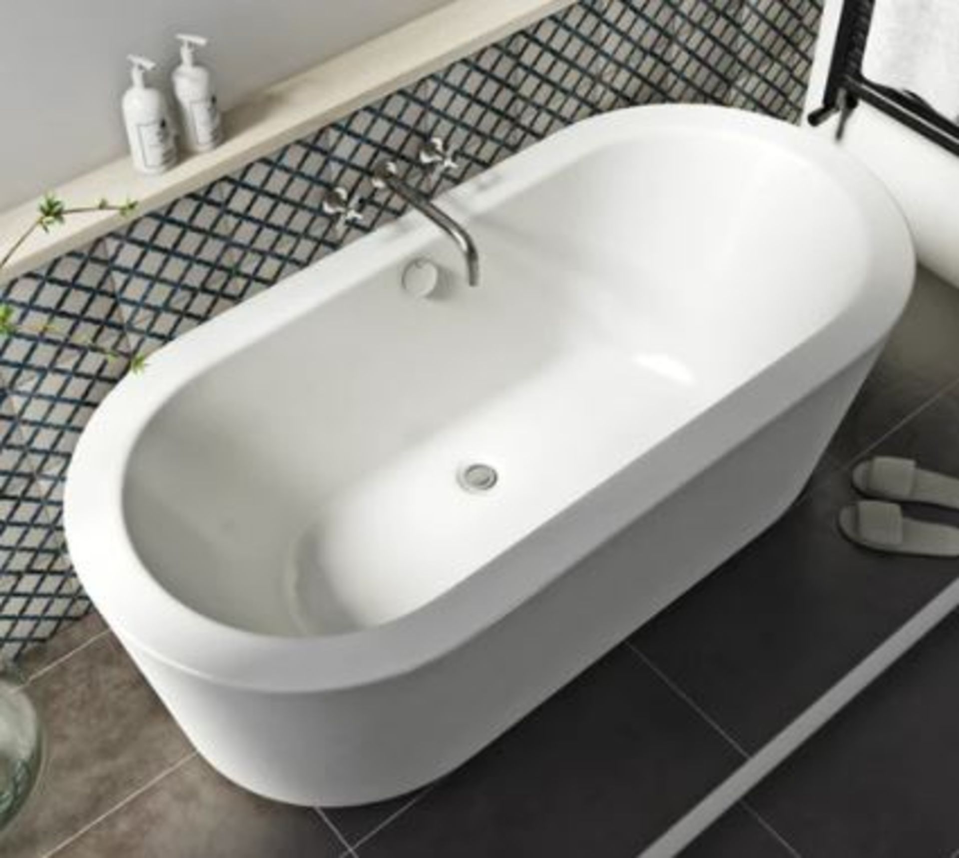 1 X Crescent Roll Top Bath Large (rtb08)RRP £559 - Image 3 of 7