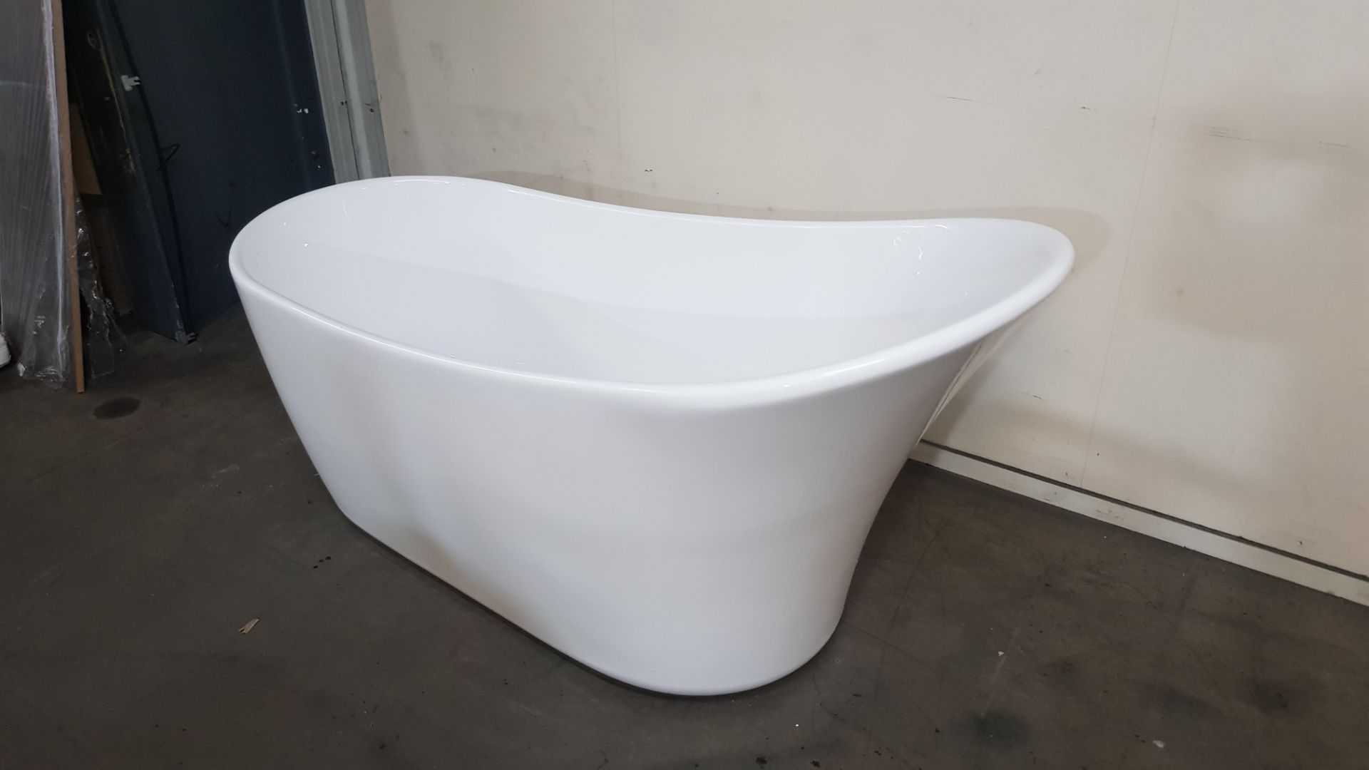 Mode Bathrooms Hardy Free Standing Bath 1600x750mm (RBAIF2002) - Image 8 of 12