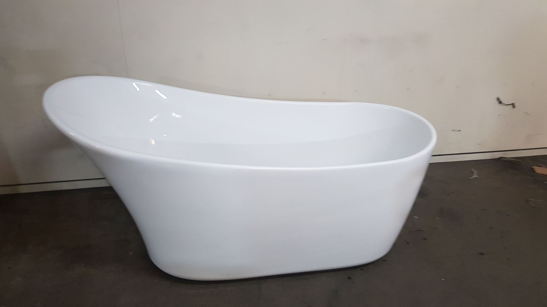 Mode Bathrooms Hardy Free Standing Bath 1600x750mm (RBAIF2002) - Image 10 of 12