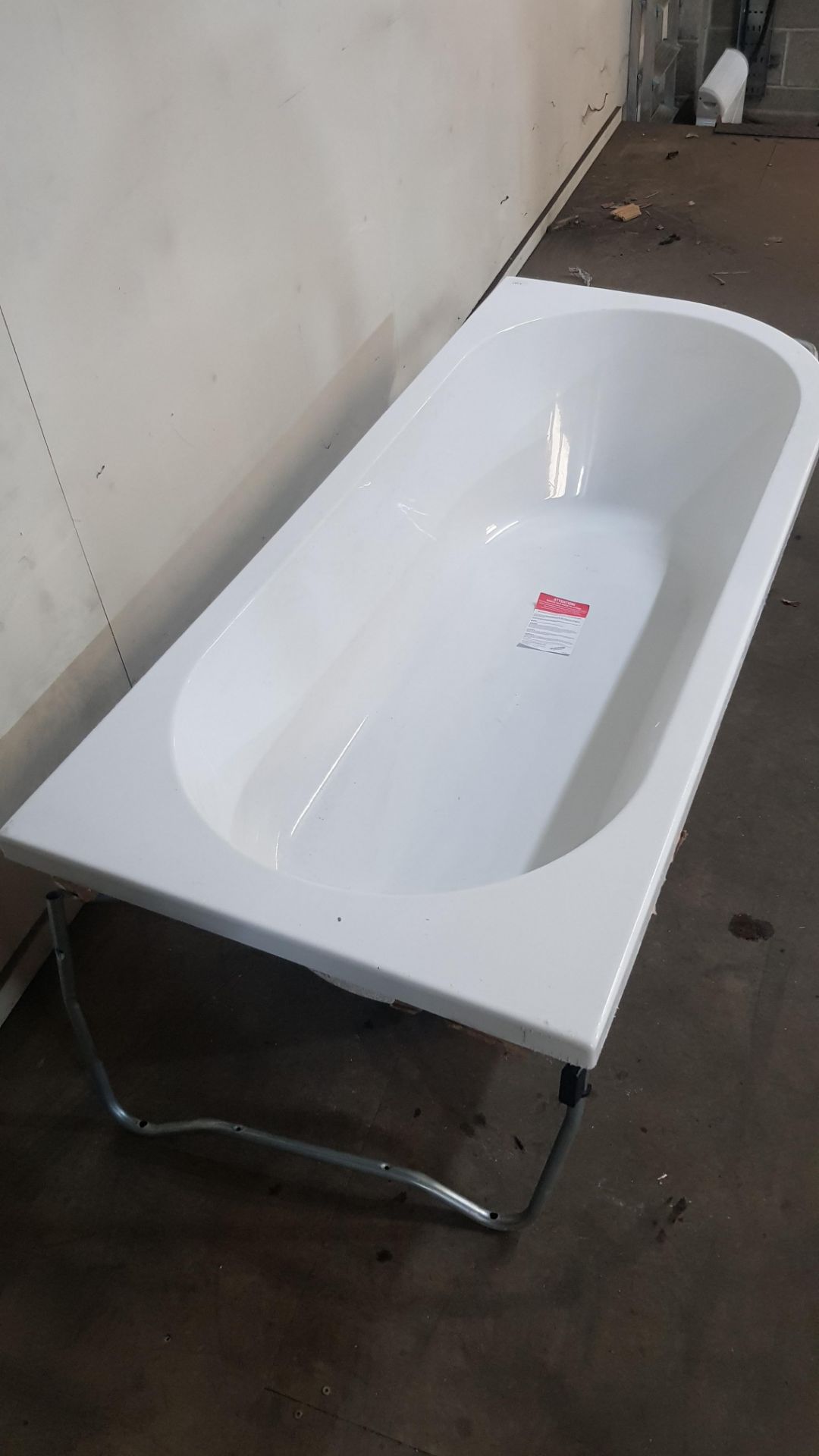 J Shaped 1700x750mm LH Single Ended Bath (Minor Surface Damage) - Image 3 of 4