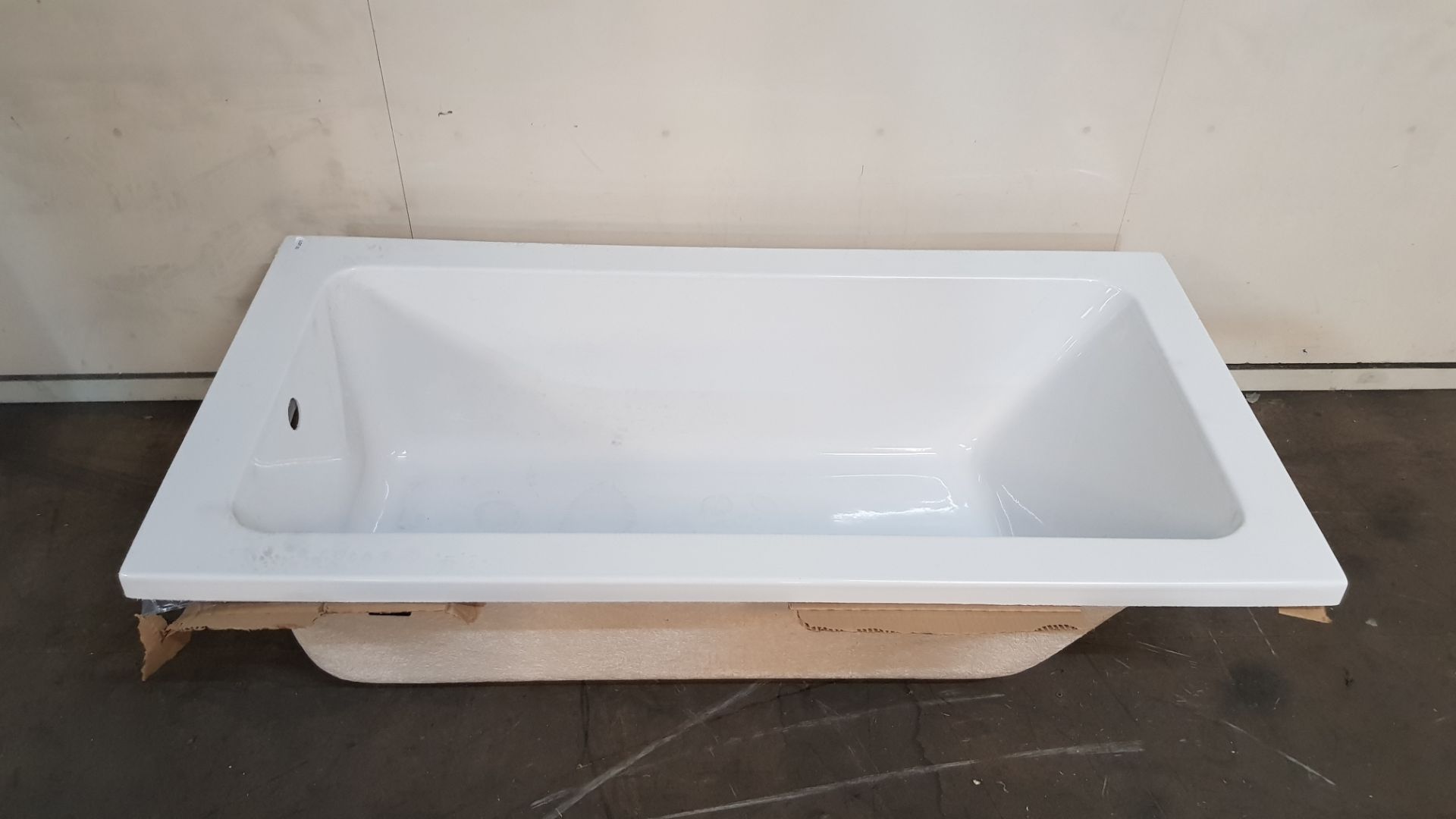 Kensington 1400x700 Single Ended Acrylic Compact Bath (CKEN1470S) - Image 4 of 4