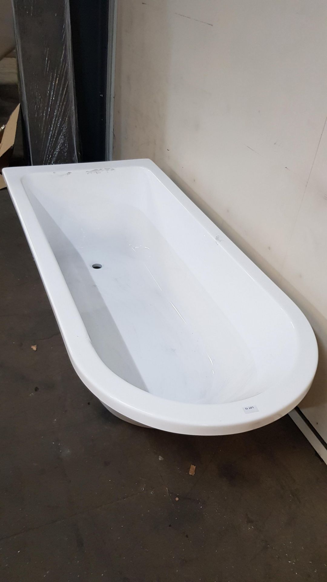 1700x770mm Traditional Single Ended Roll Top Bath - Image 3 of 4