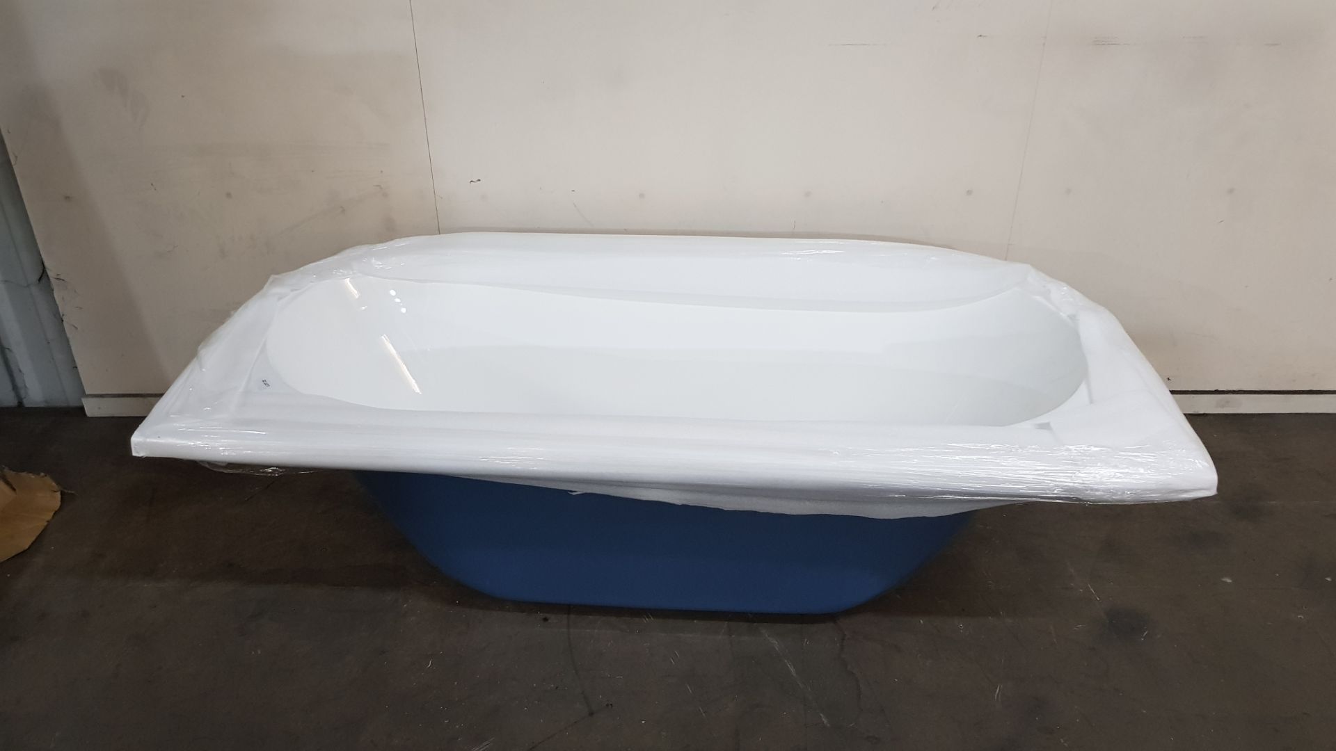 1500x740mm Double Ended Freestanding Back To Wall D Bath (Blue / White) - Image 4 of 4