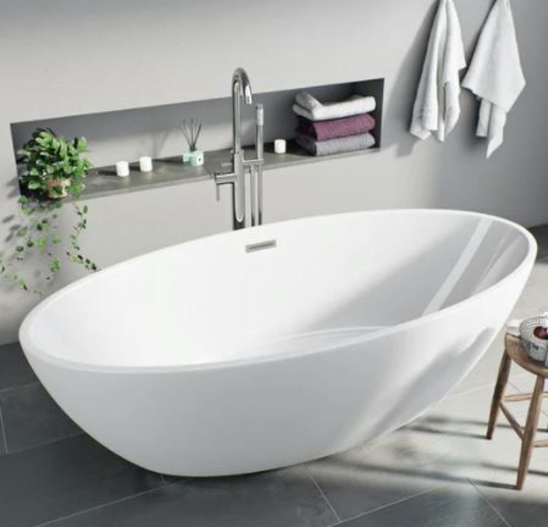 1 X Harrison Freestanding Bath With Waste Mode H600 X W810 X L1790 (rbaif2001) RRP £800 - Image 3 of 7
