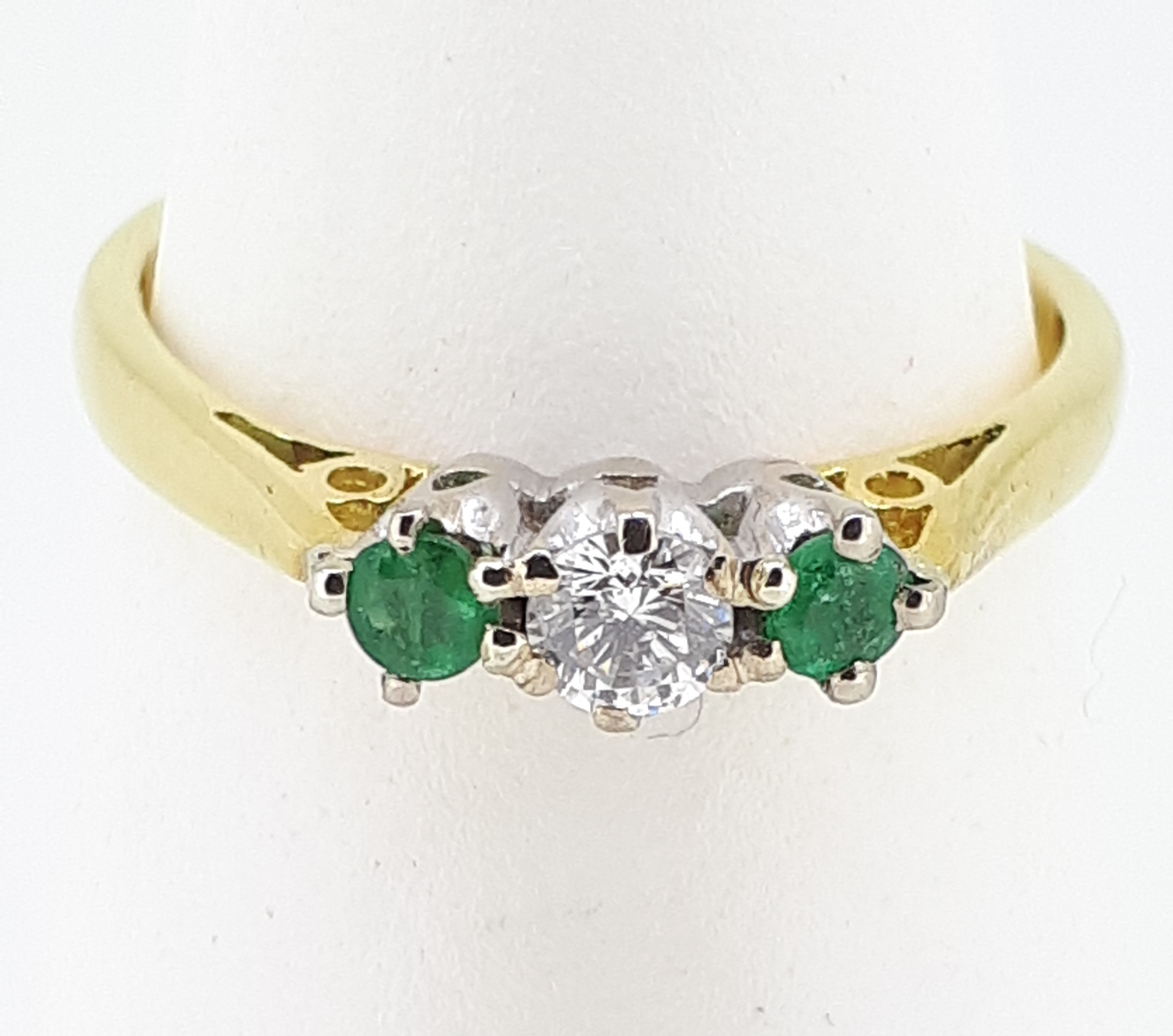 18ct (750) Yellow Gold Emerald & Diamond Trilogy Ring